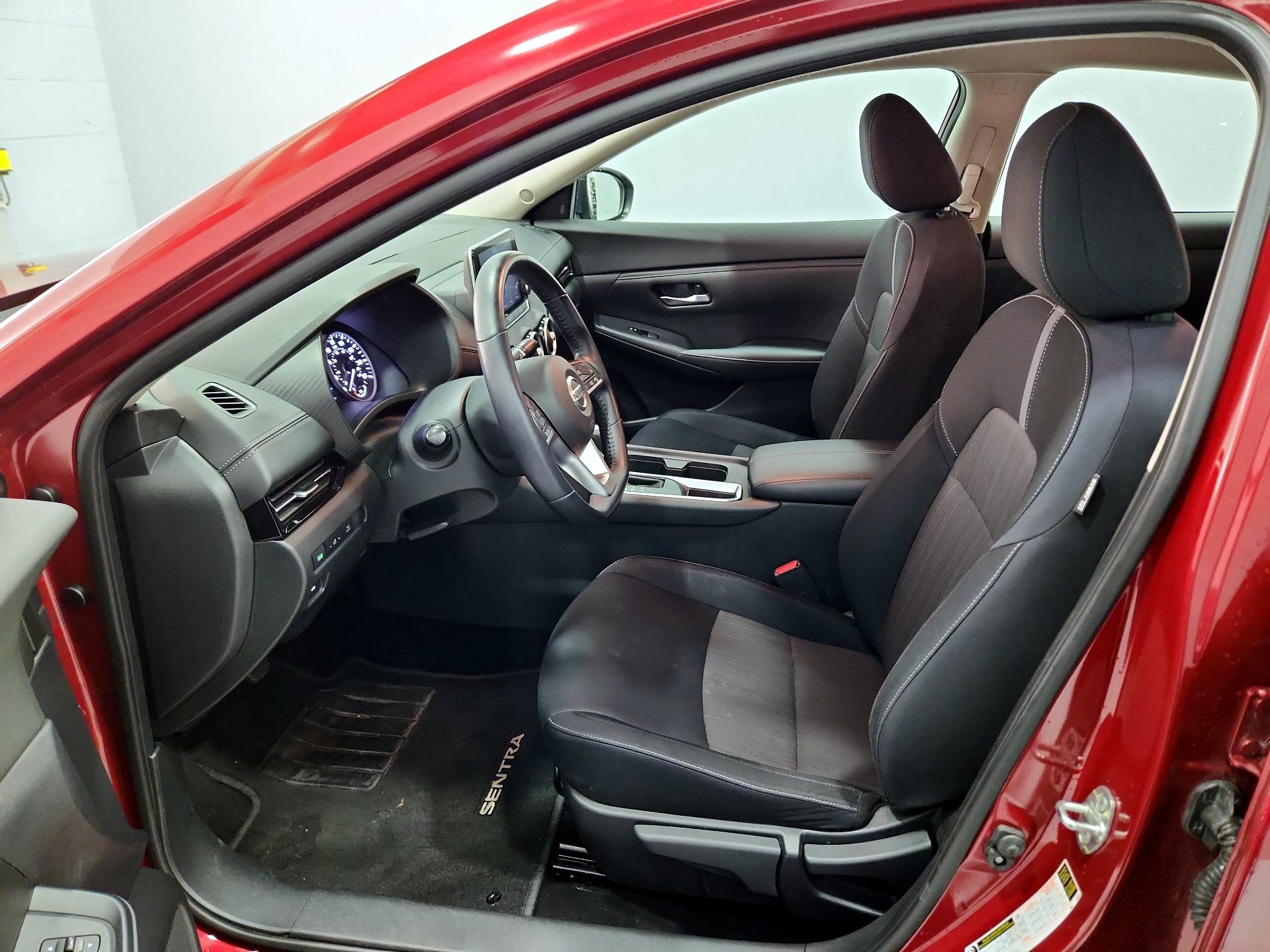 Thumbnail: 2020 Nissan Sentra - 11