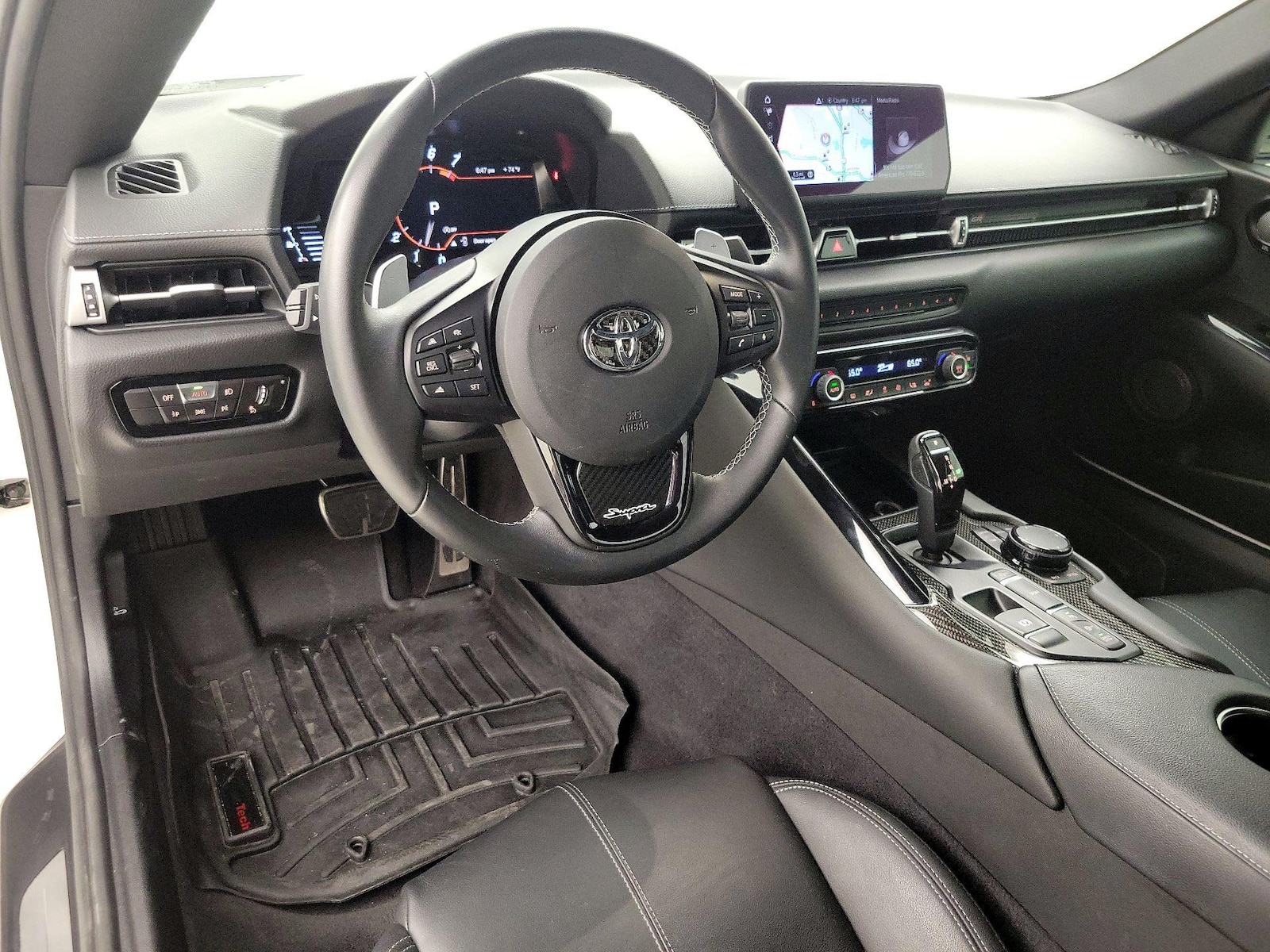 Apple CarPlay® & Android Auto™