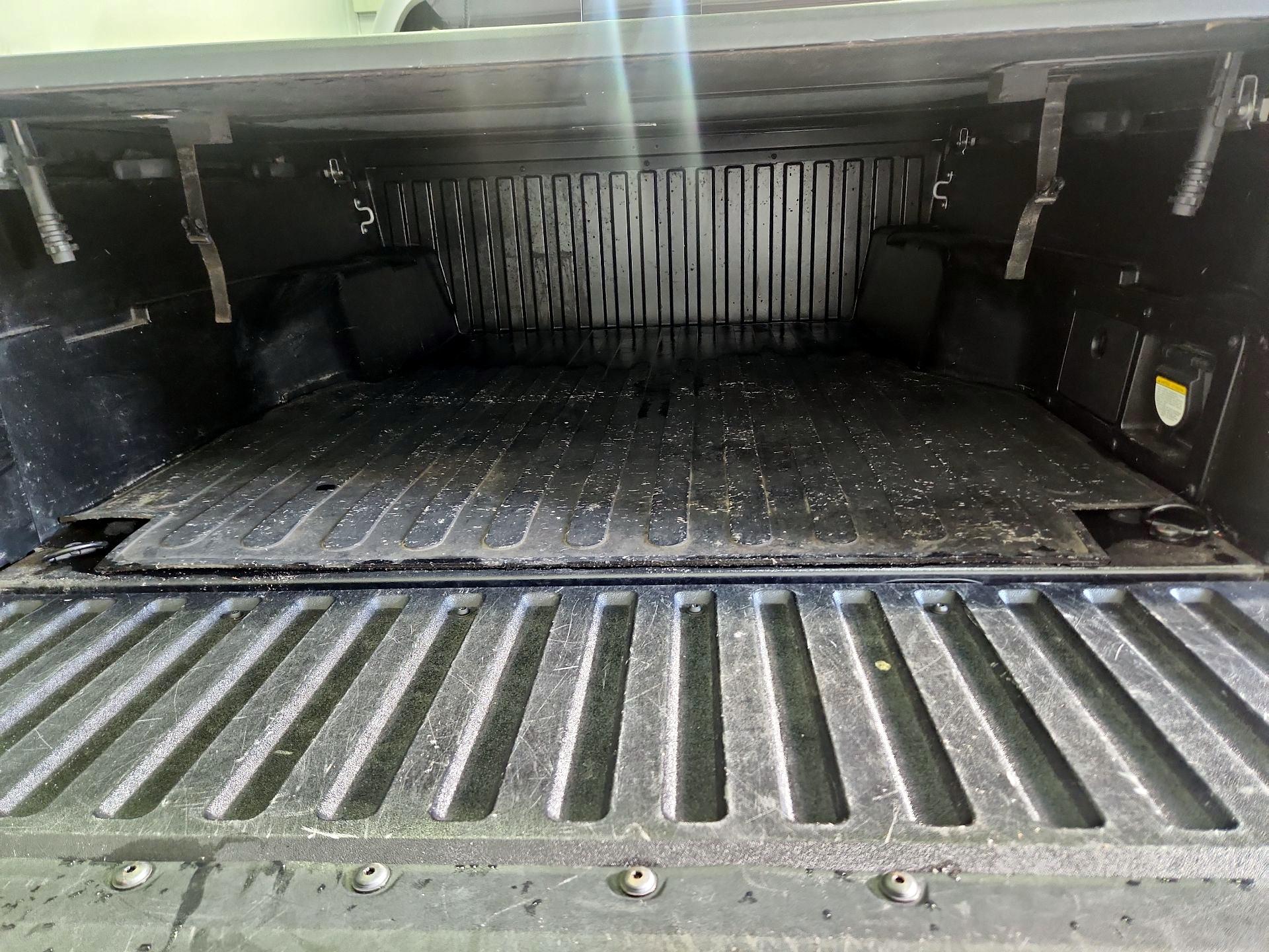 Thumbnail: 2021 Toyota Tacoma - 20