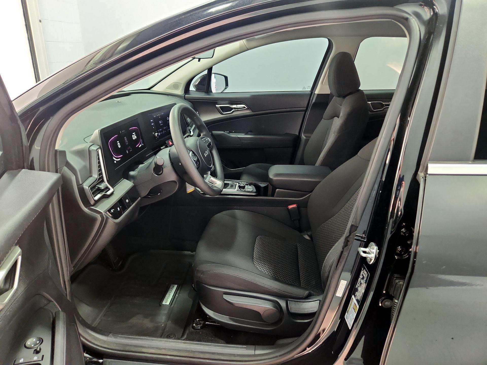 Thumbnail: 2024 Kia Sportage - 11