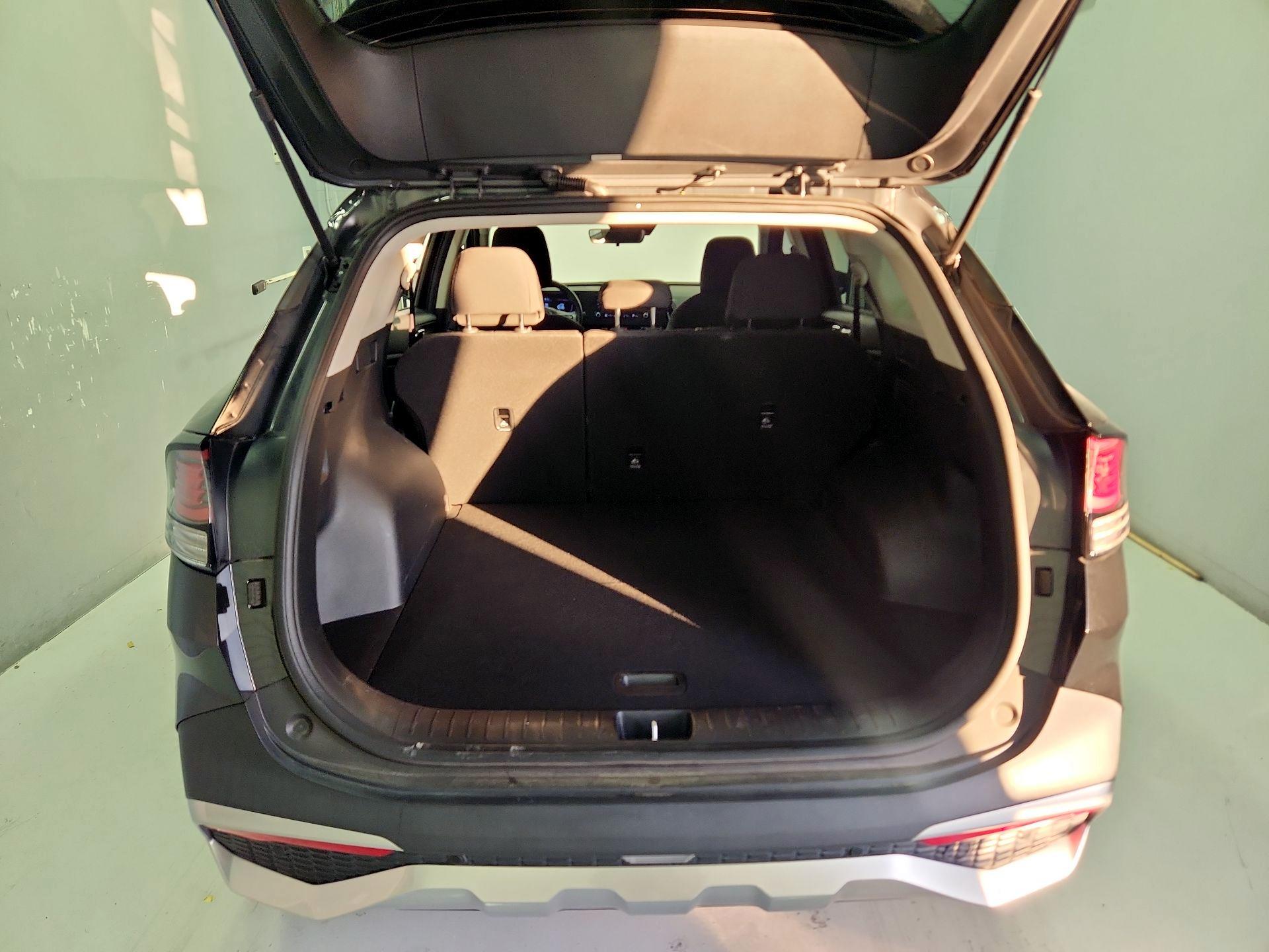 Thumbnail: 2024 Kia Sportage - 20