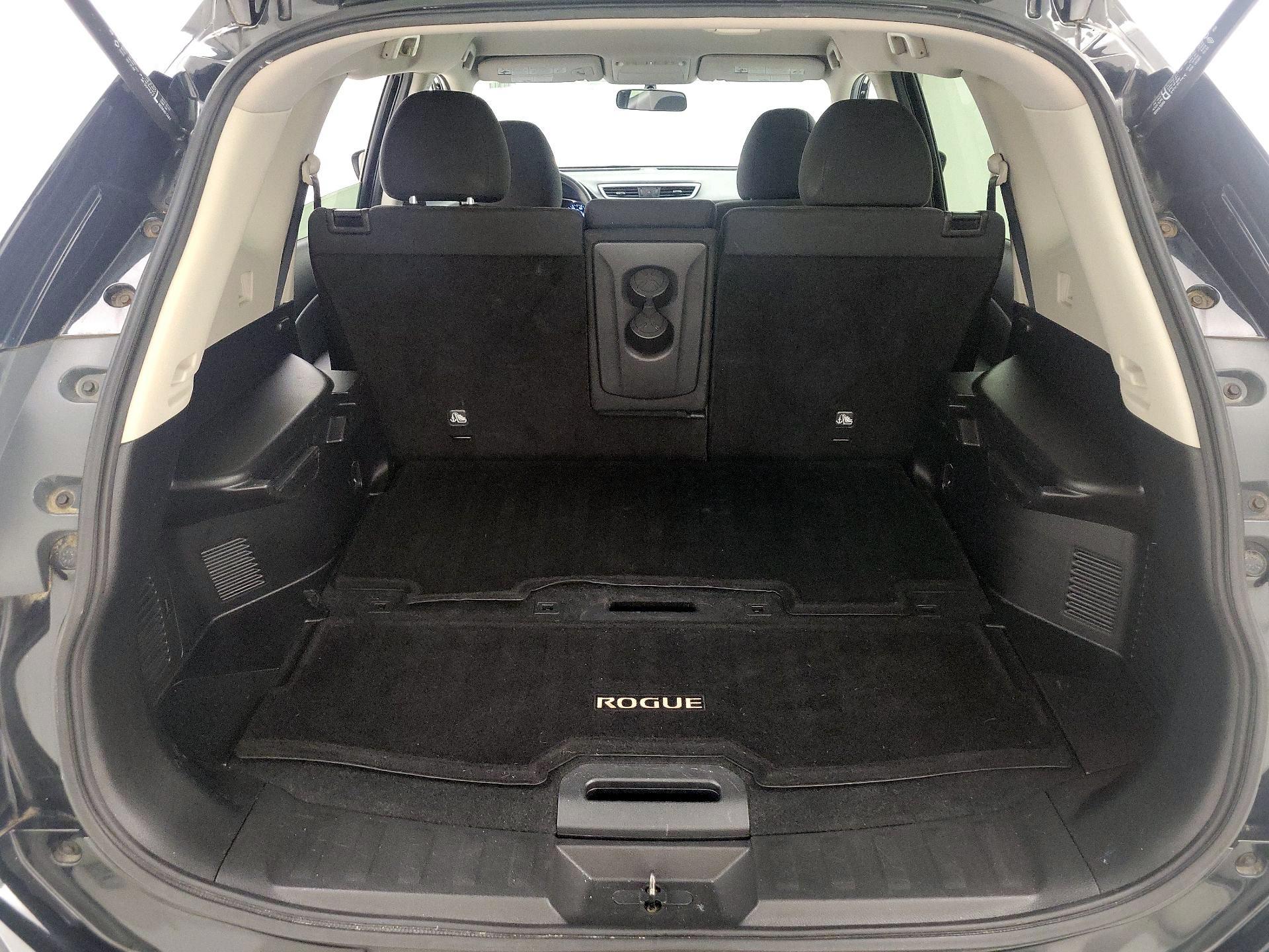 Thumbnail: 2016 Nissan Rogue - 20
