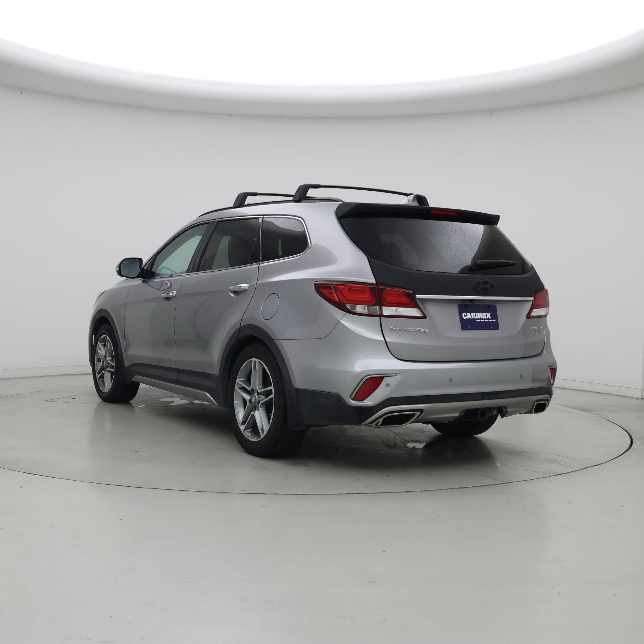 Thumbnail: 2017 Hyundai Santa Fe - 2