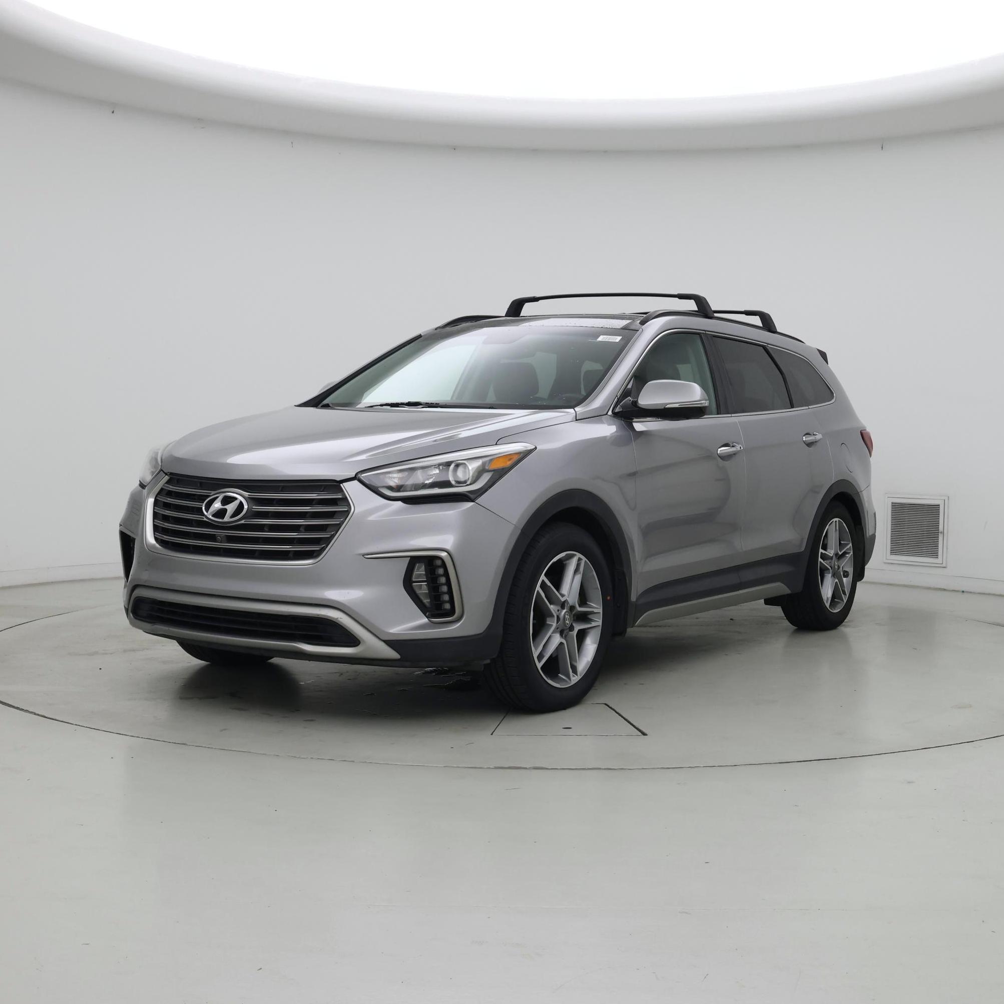 Thumbnail: 2017 Hyundai Santa Fe - 4