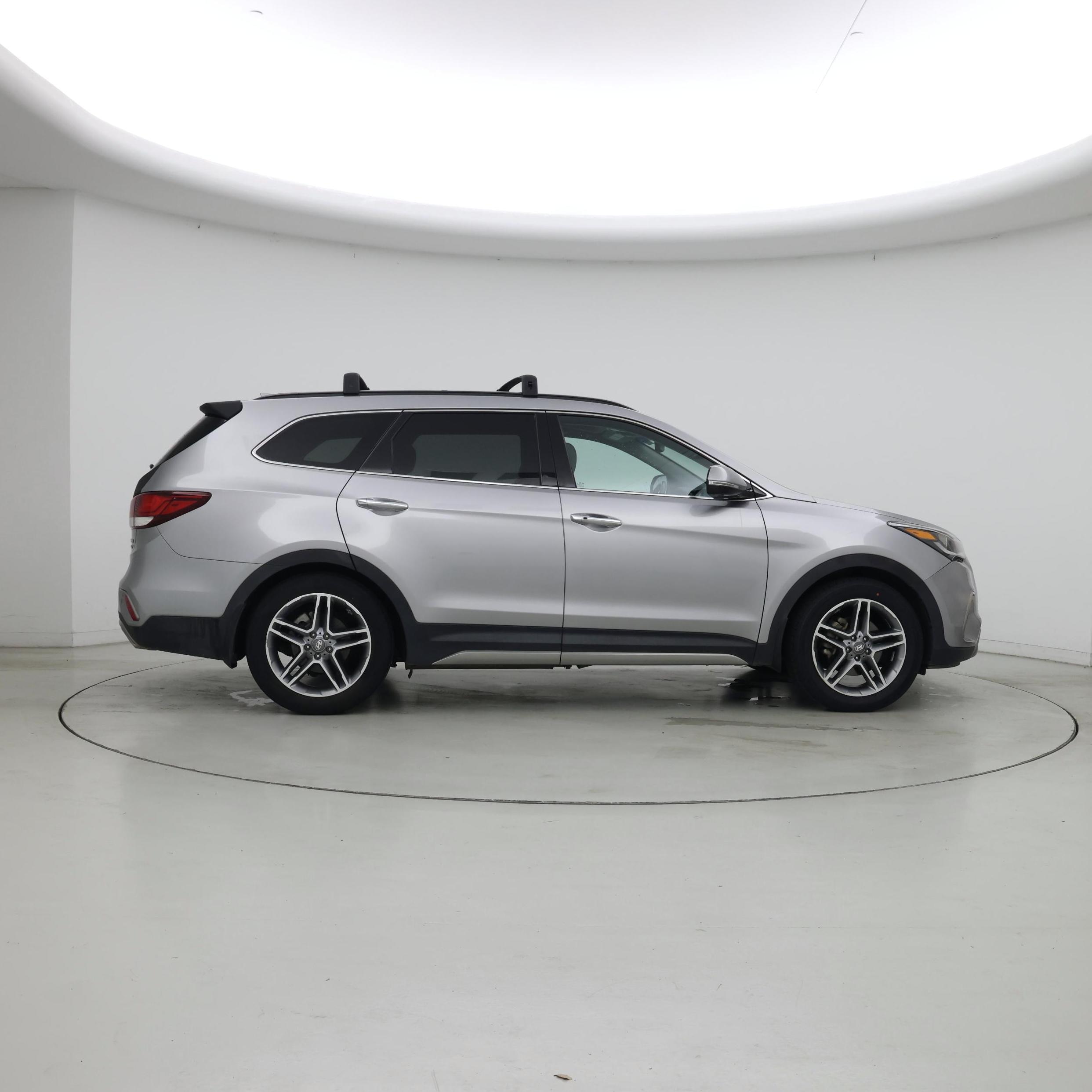 Thumbnail: 2017 Hyundai Santa Fe - 7