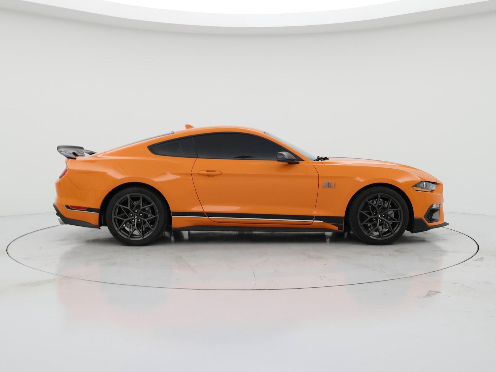 2021 Ford Mustang Mach 1 - Photo 8