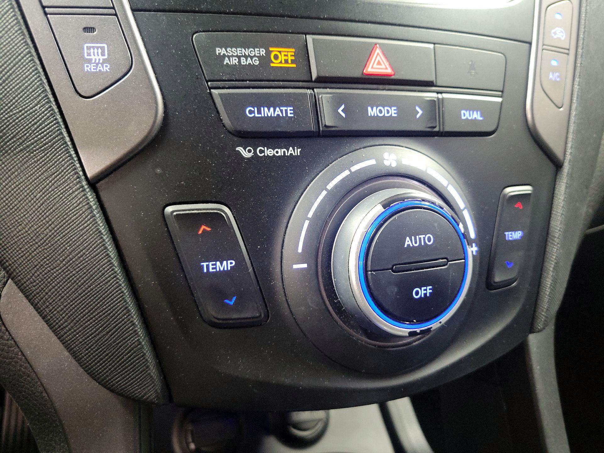 Thumbnail: 2016 Hyundai Santa Fe - 17