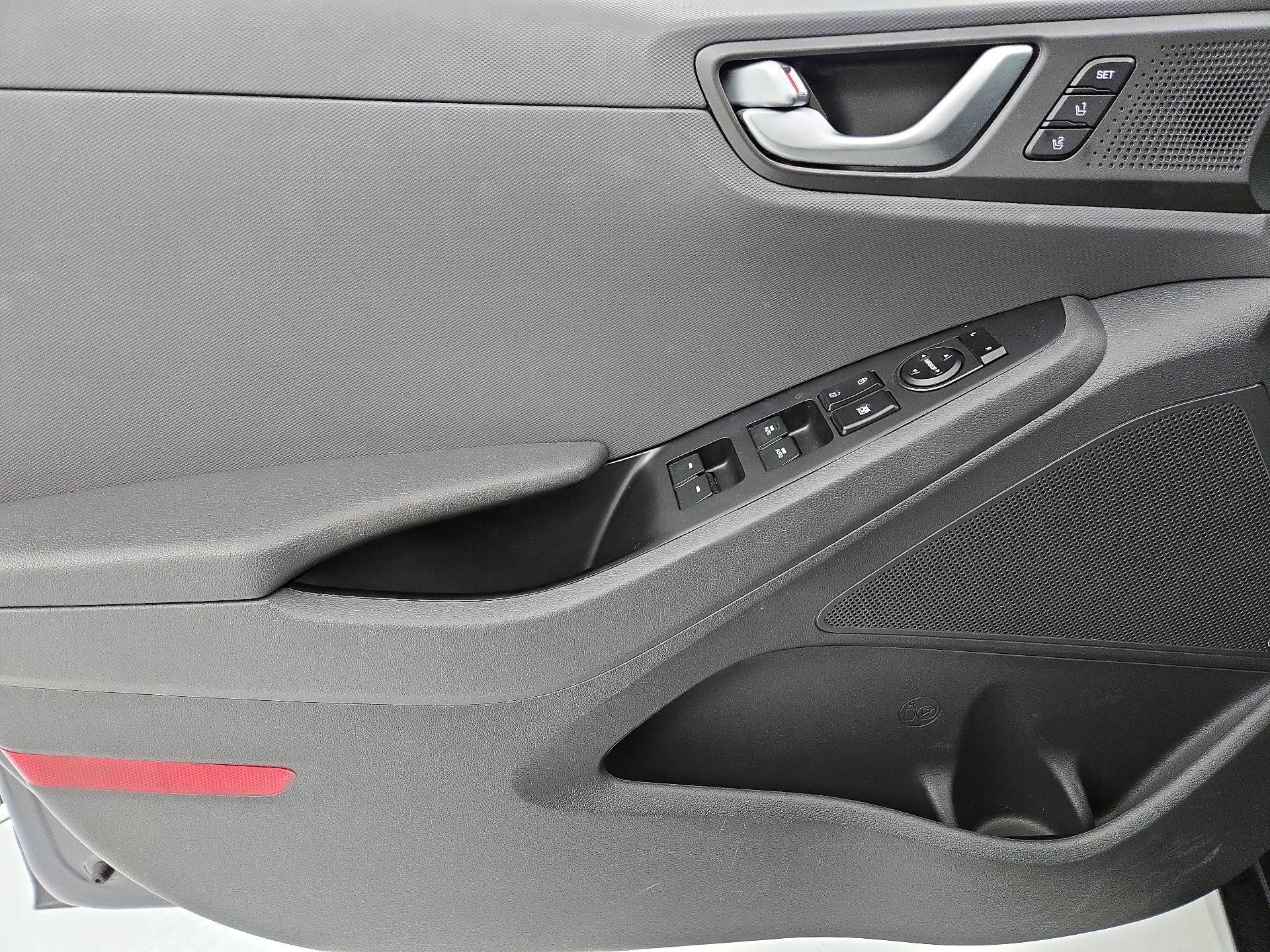 Thumbnail: 2019 Hyundai Ioniq - 12