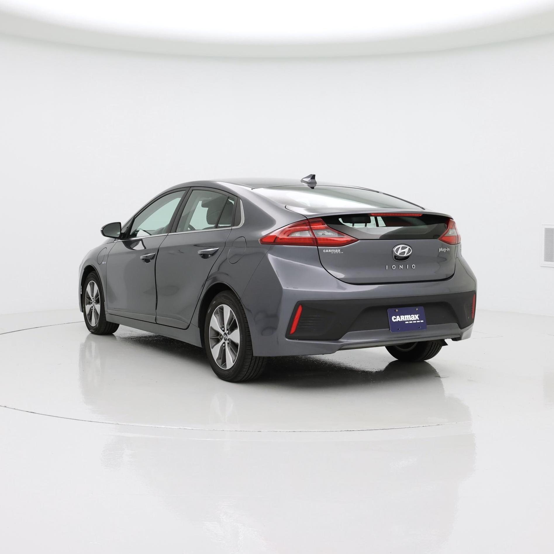 Thumbnail: 2019 Hyundai Ioniq - 2