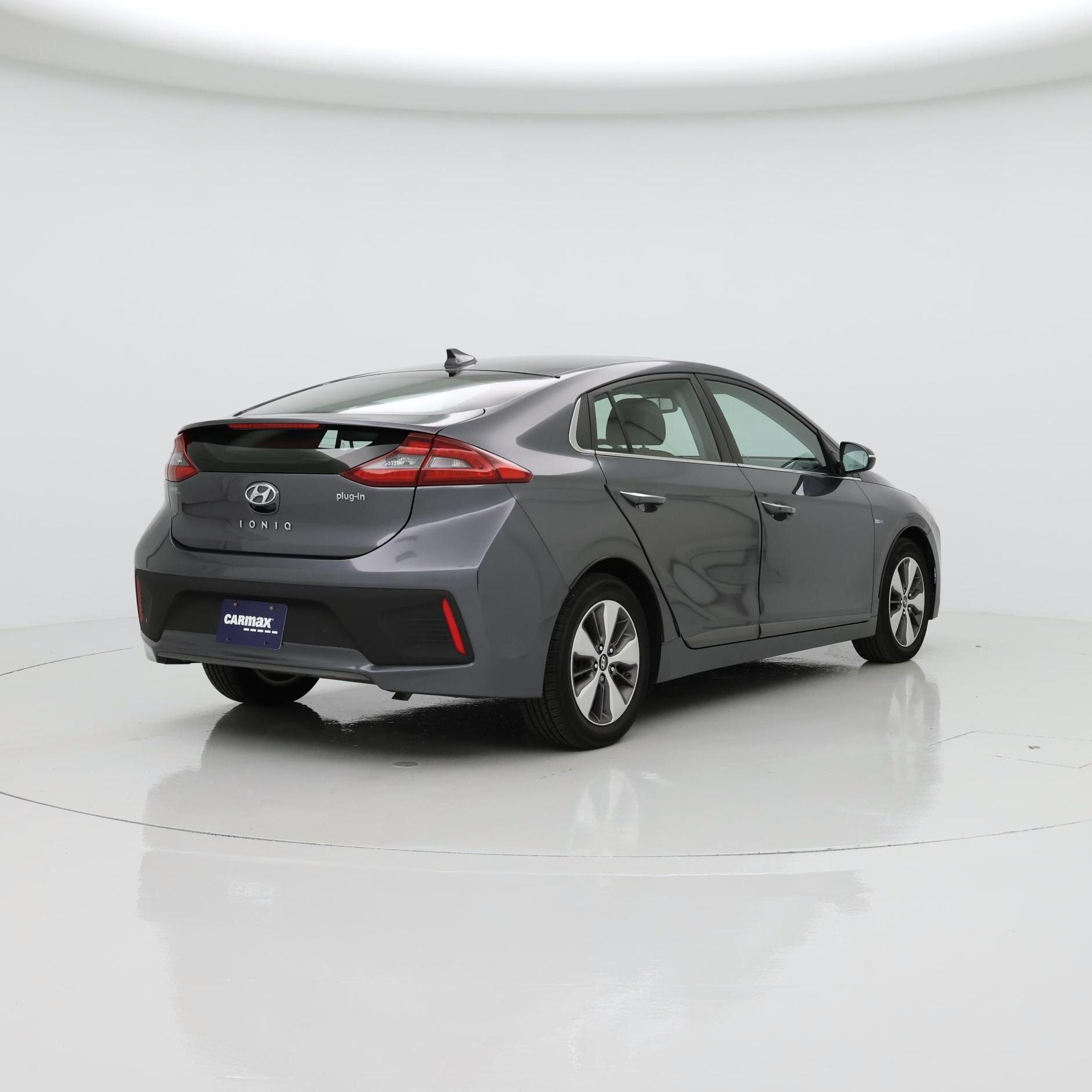 Thumbnail: 2019 Hyundai Ioniq - 8