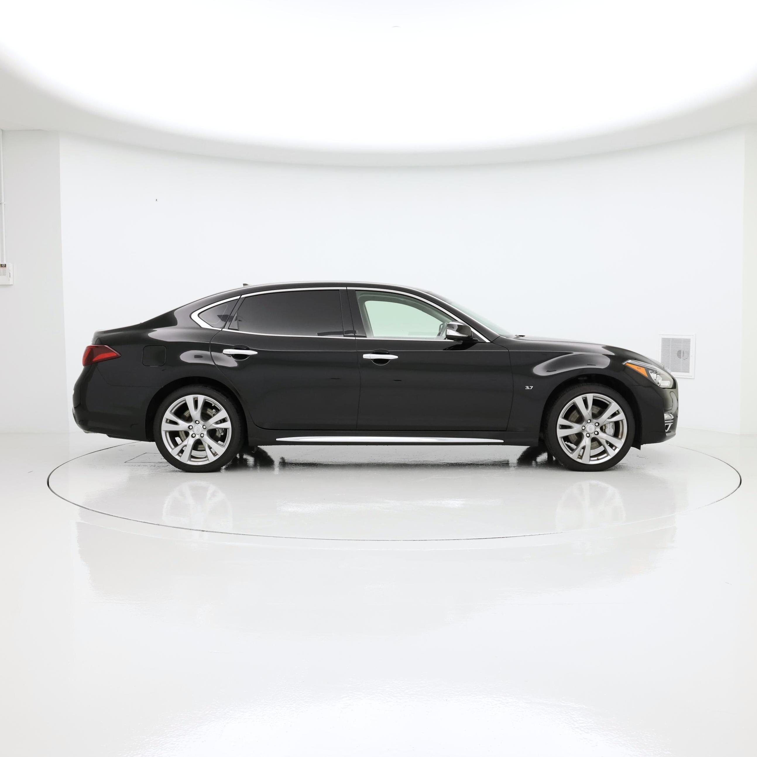 Thumbnail: 2015 INFINITI Q70 - 7