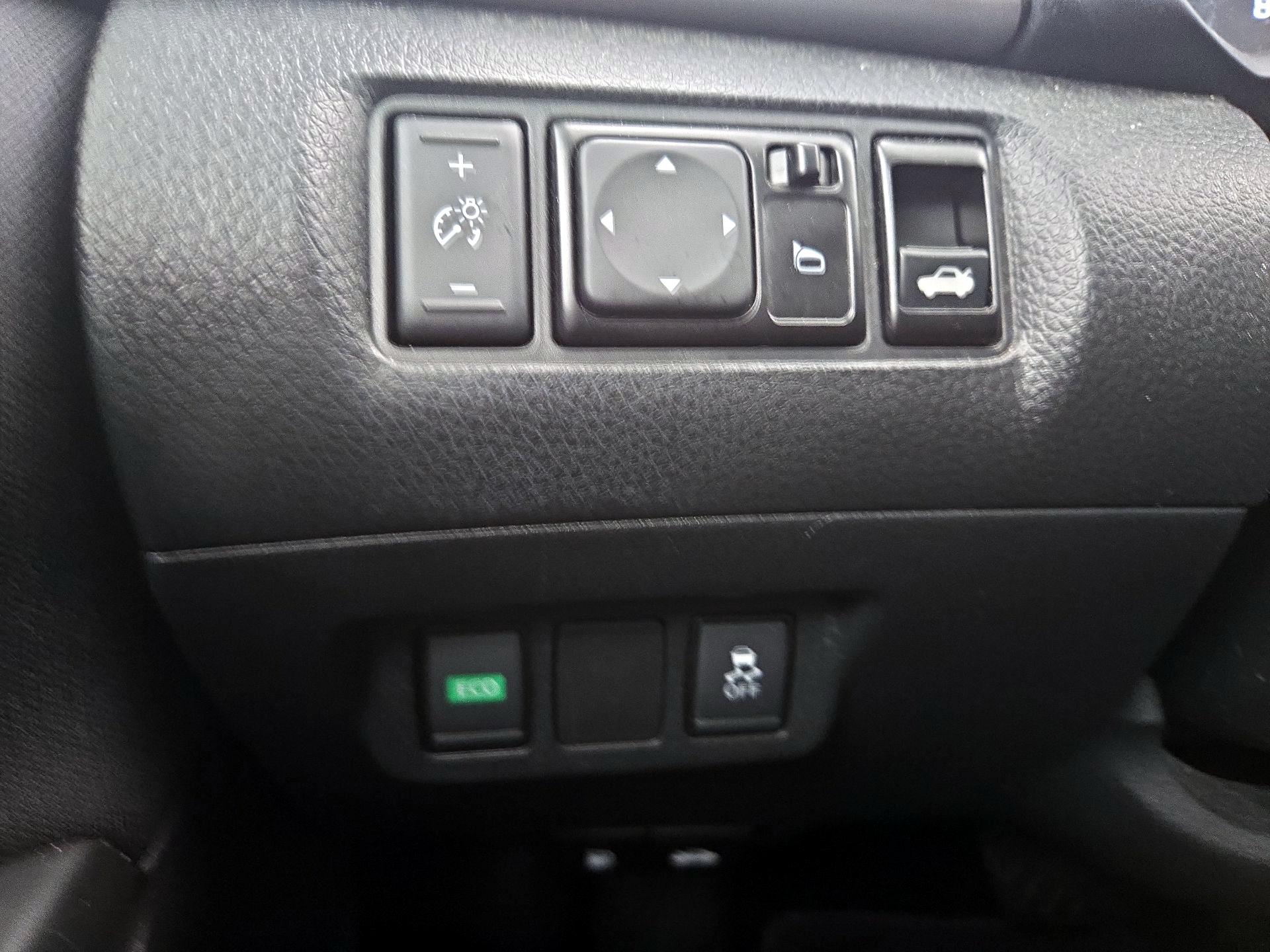 Thumbnail: 2019 Nissan Sentra - 13