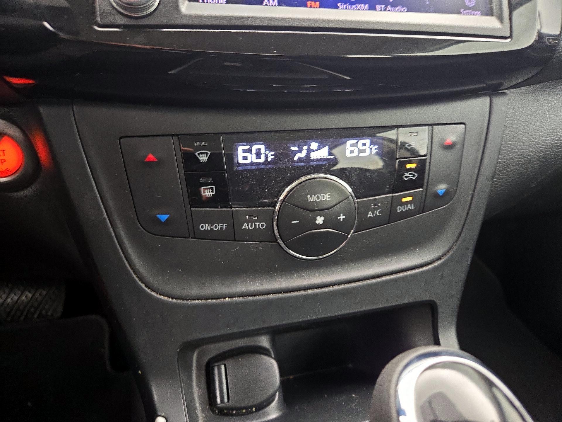 Thumbnail: 2019 Nissan Sentra - 16