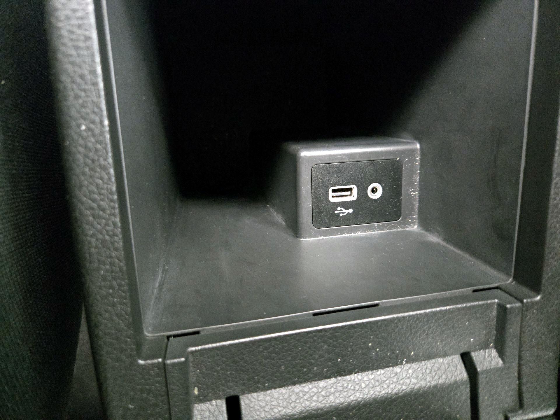 Thumbnail: 2019 Nissan Sentra - 18