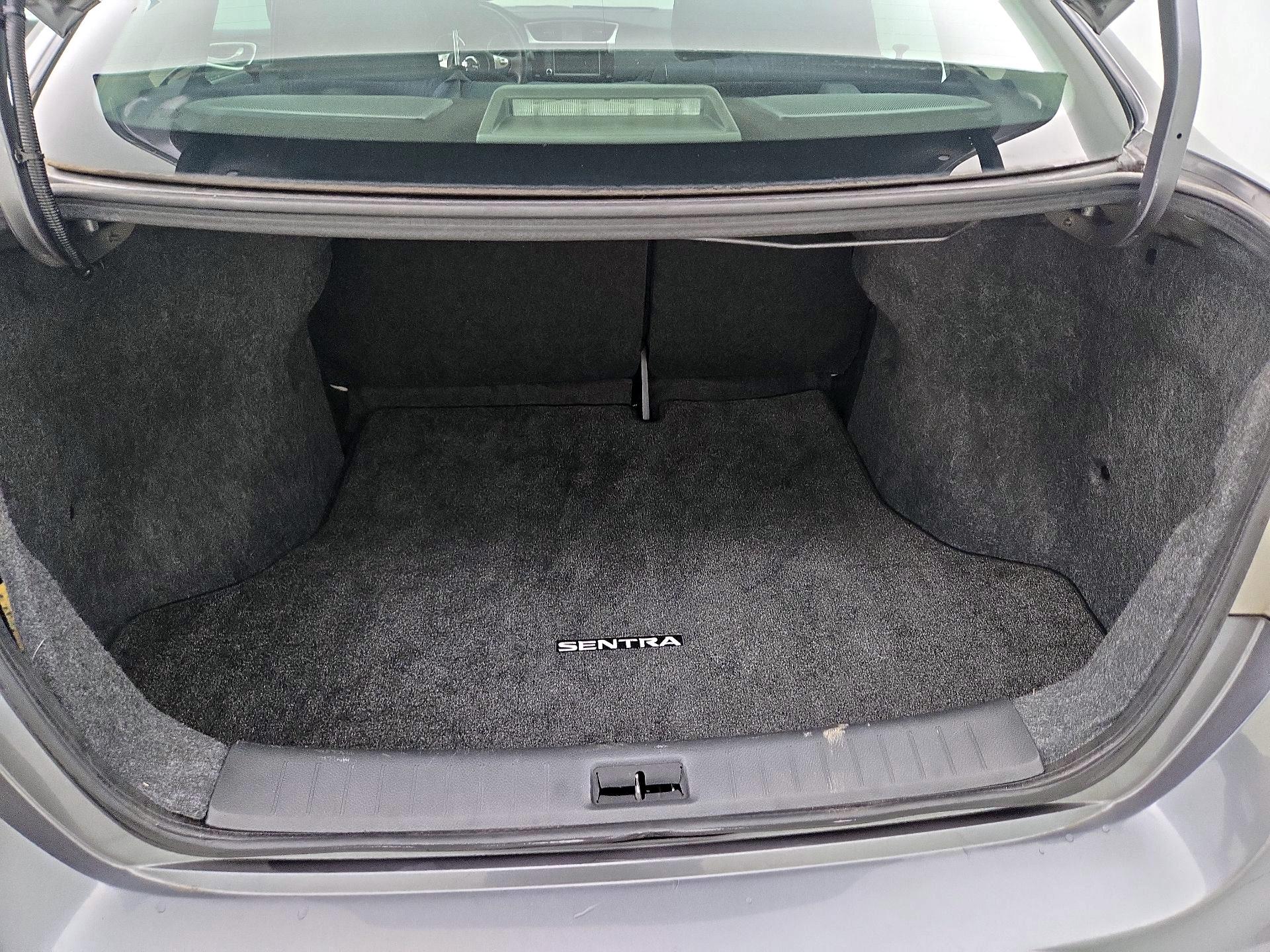 Thumbnail: 2019 Nissan Sentra - 20