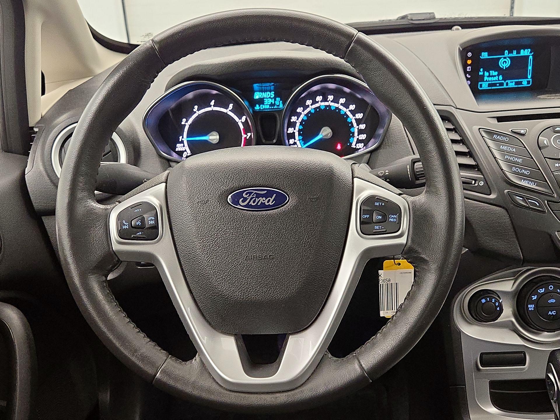 Thumbnail: 2015 Ford Fiesta - 10