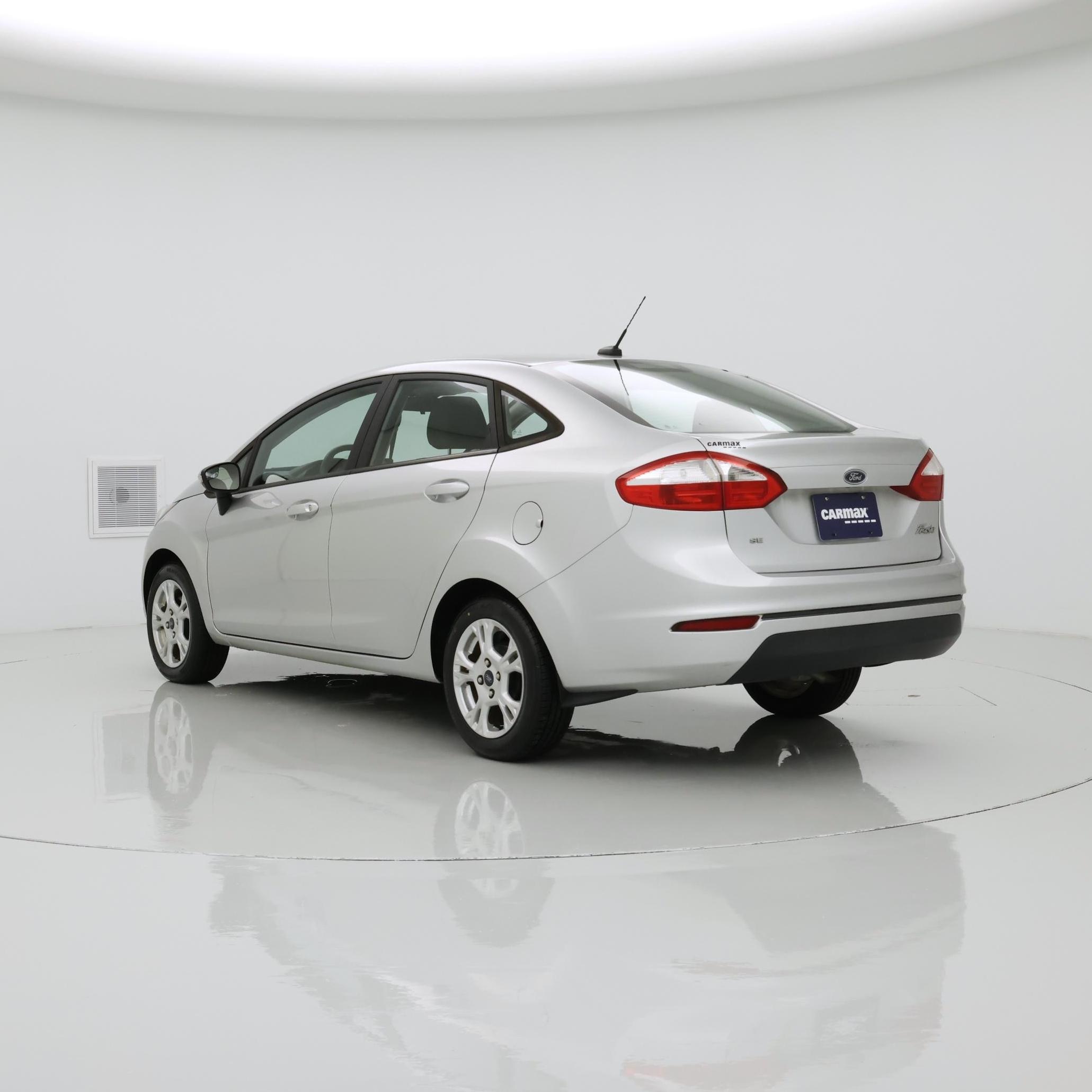 Thumbnail: 2015 Ford Fiesta - 2
