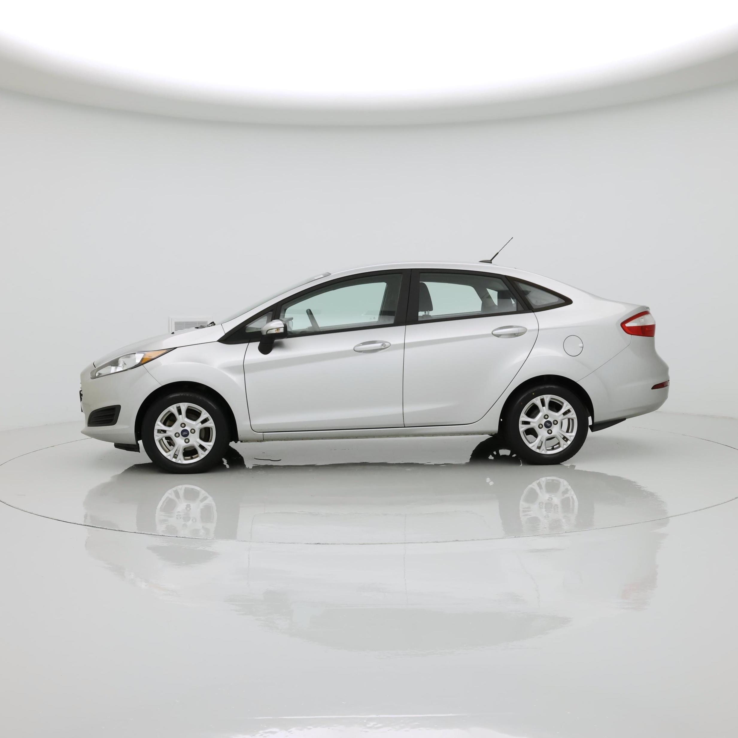 Thumbnail: 2015 Ford Fiesta - 3