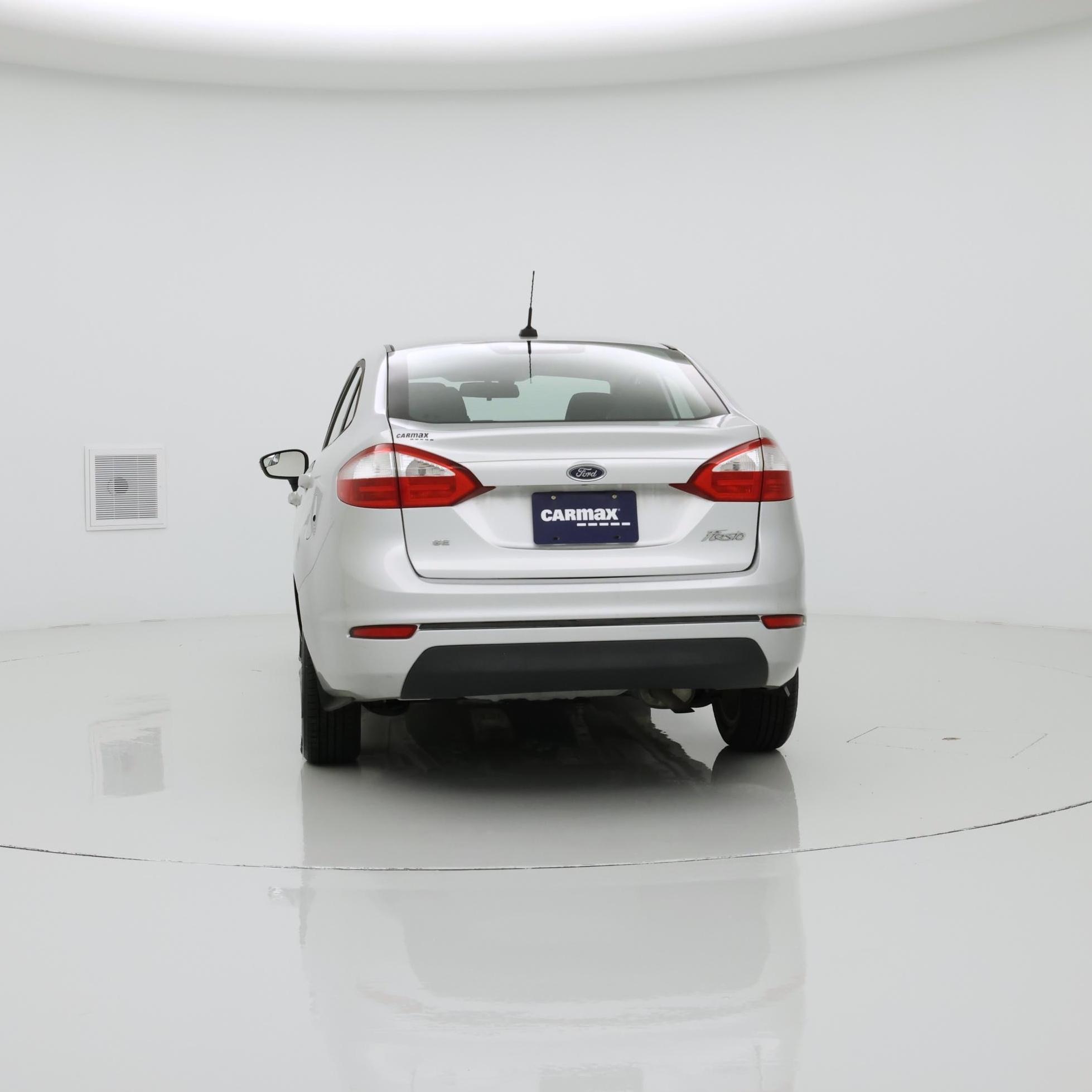 Thumbnail: 2015 Ford Fiesta - 6