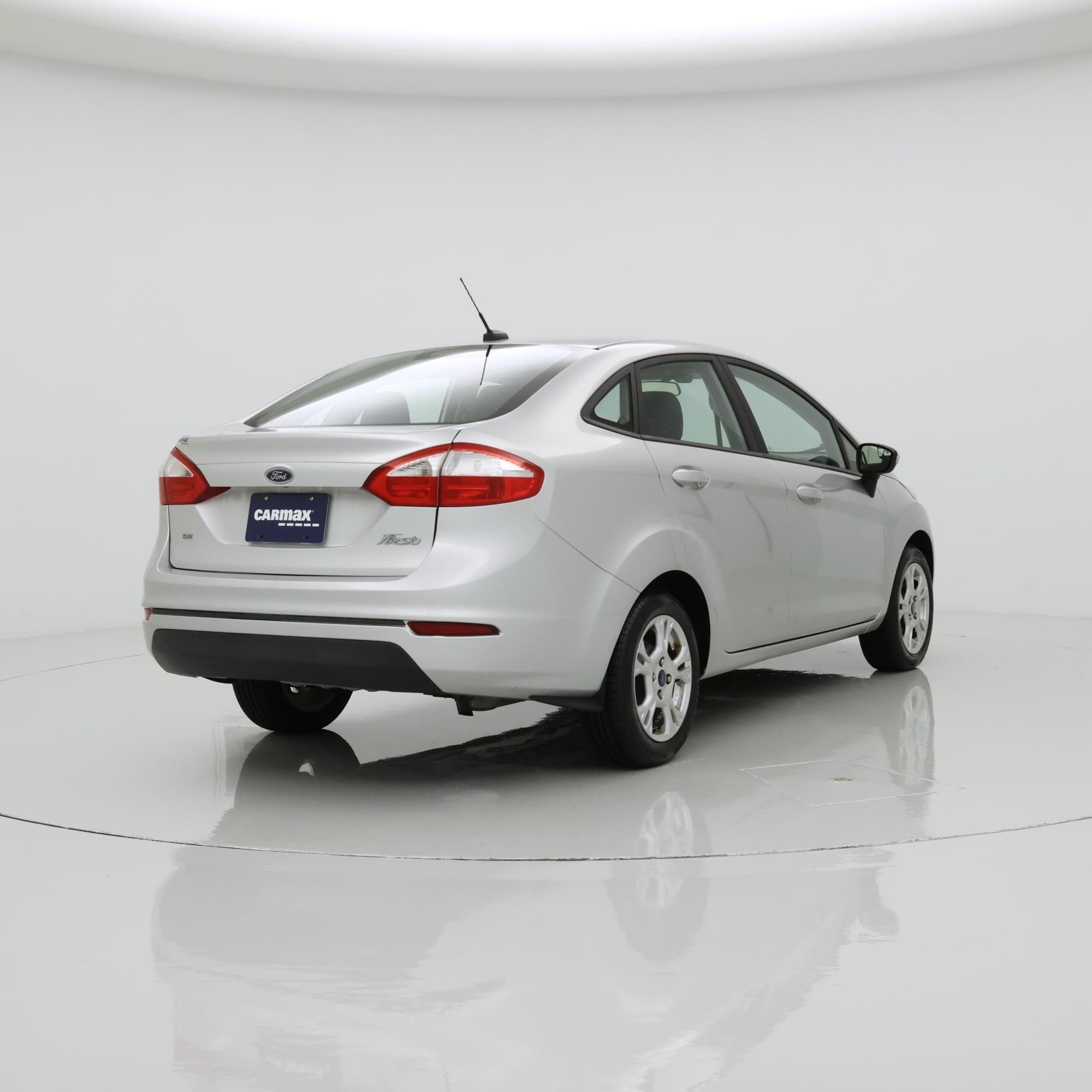 Thumbnail: 2015 Ford Fiesta - 8