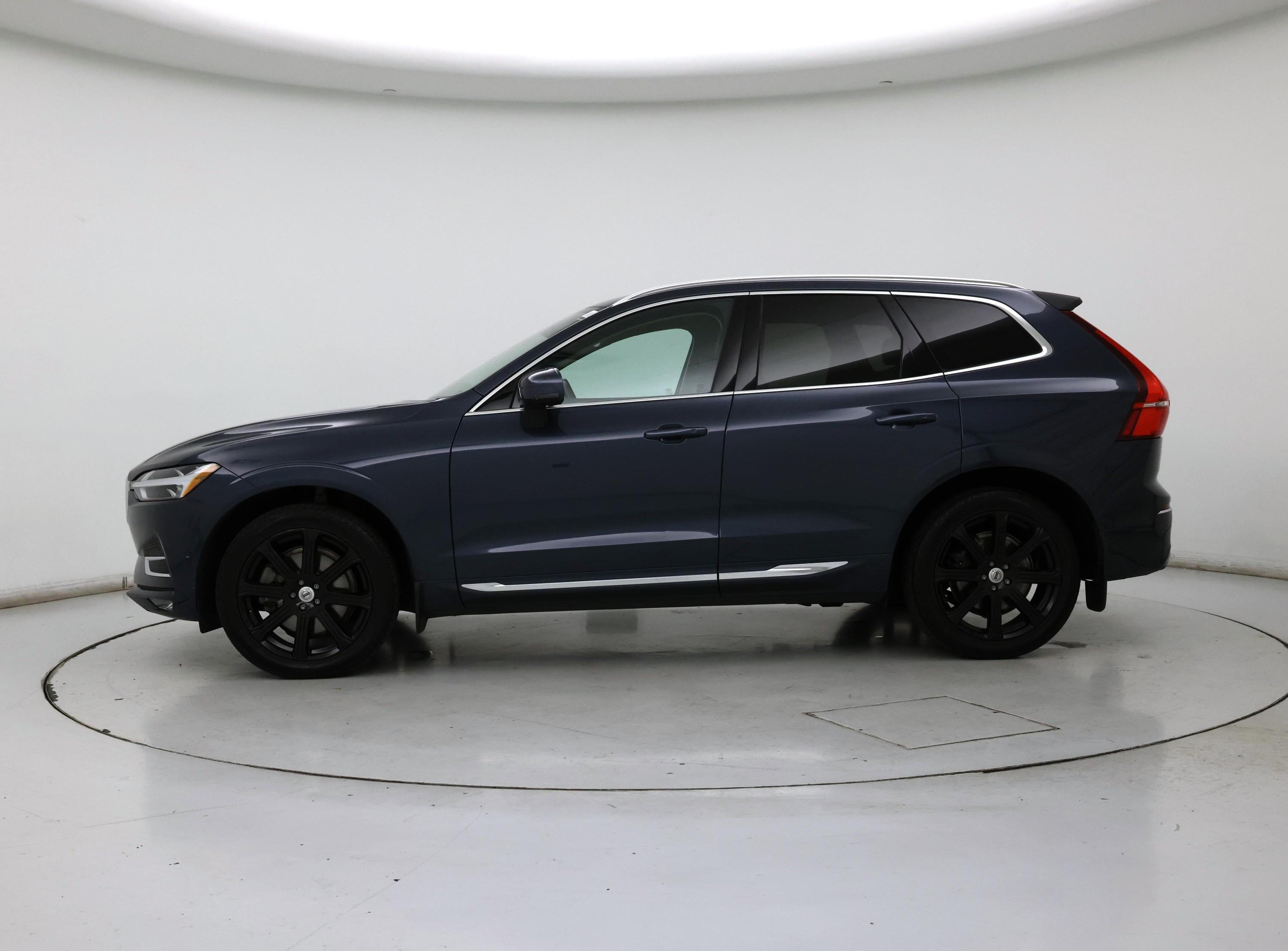 Thumbnail: 2021 Volvo XC60 - 3