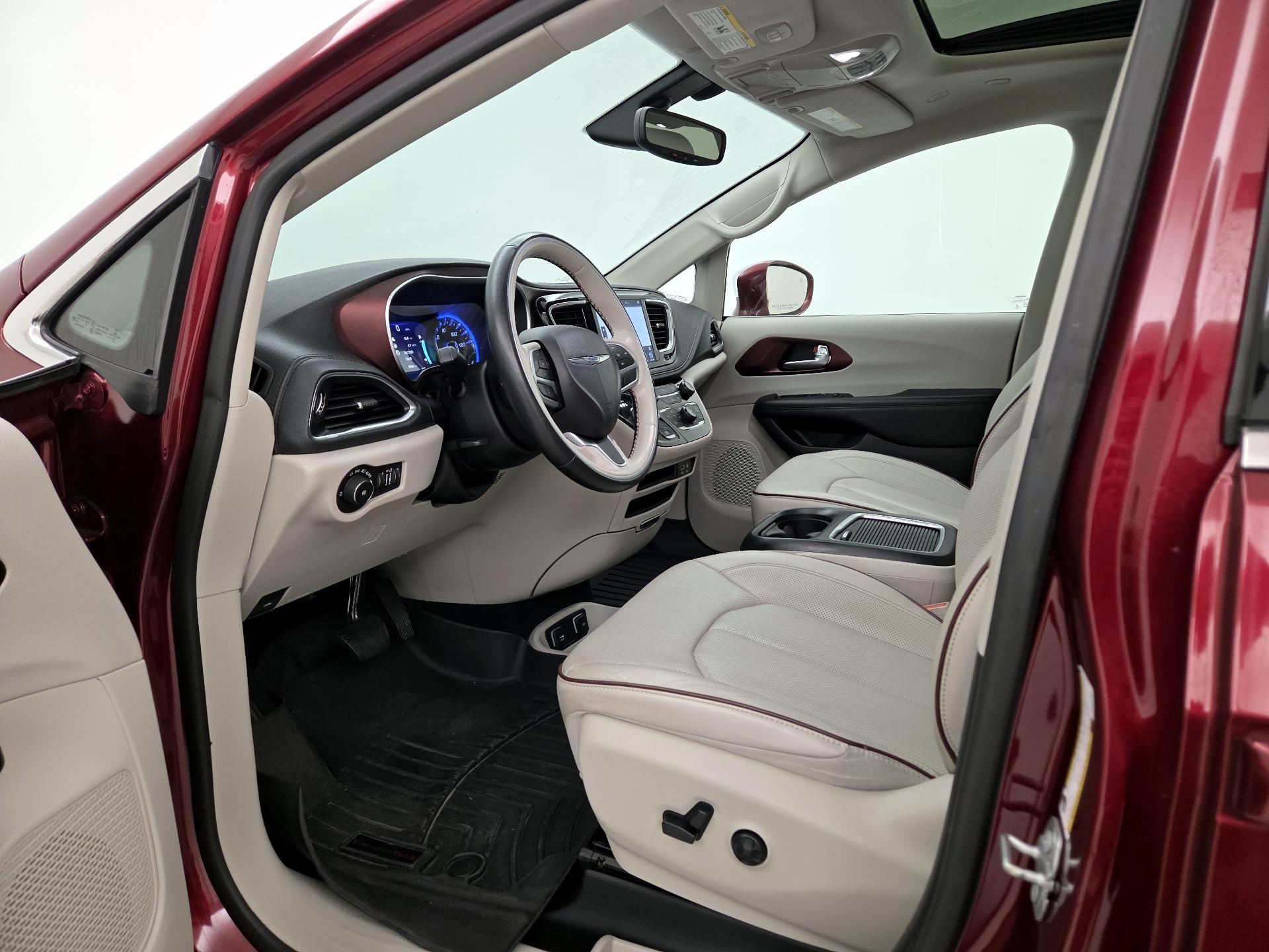 Thumbnail: 2020 Chrysler Pacifica - 11