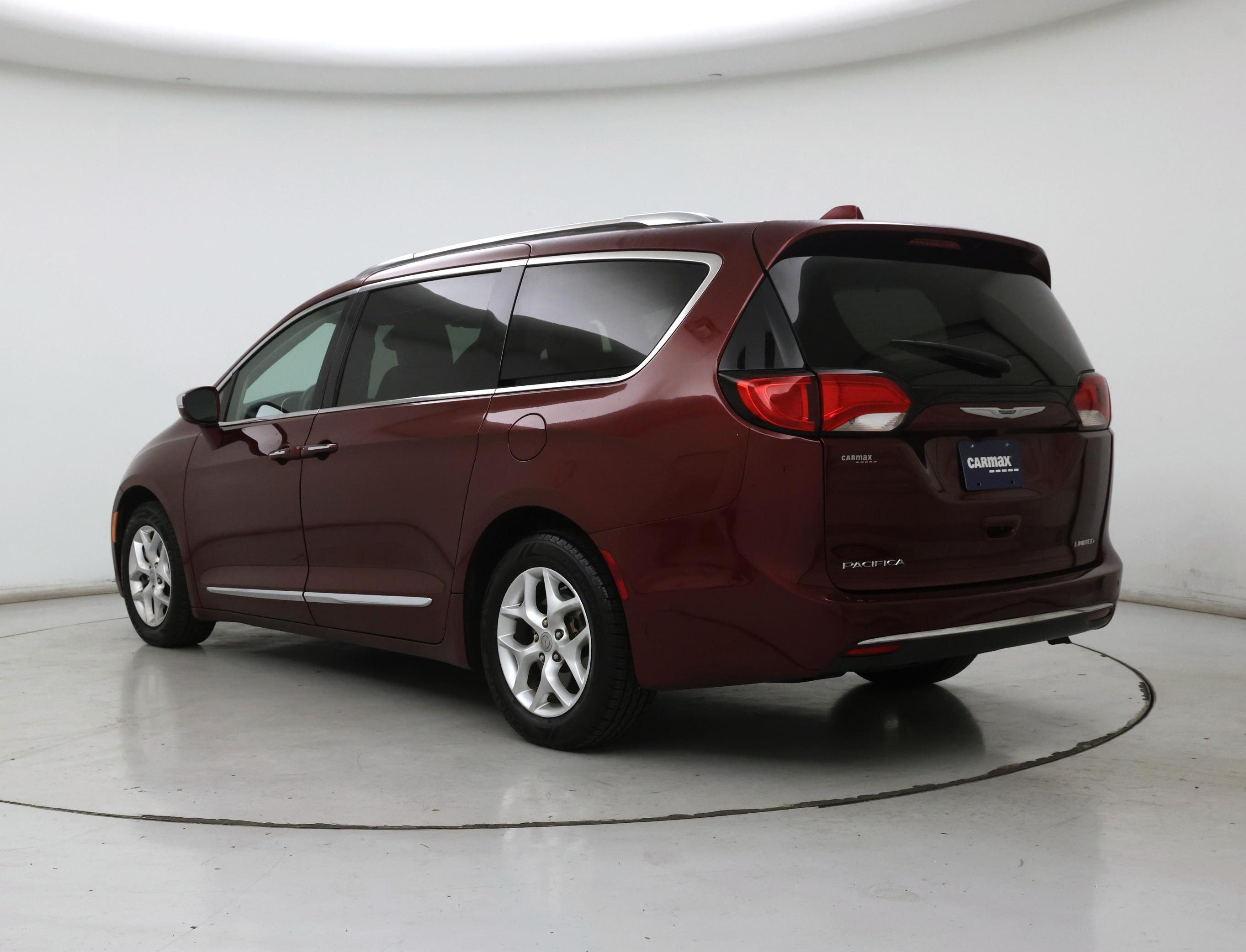 Thumbnail: 2020 Chrysler Pacifica - 2