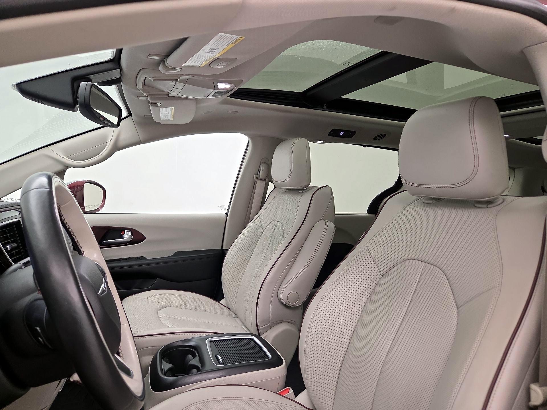 Thumbnail: 2020 Chrysler Pacifica - 19