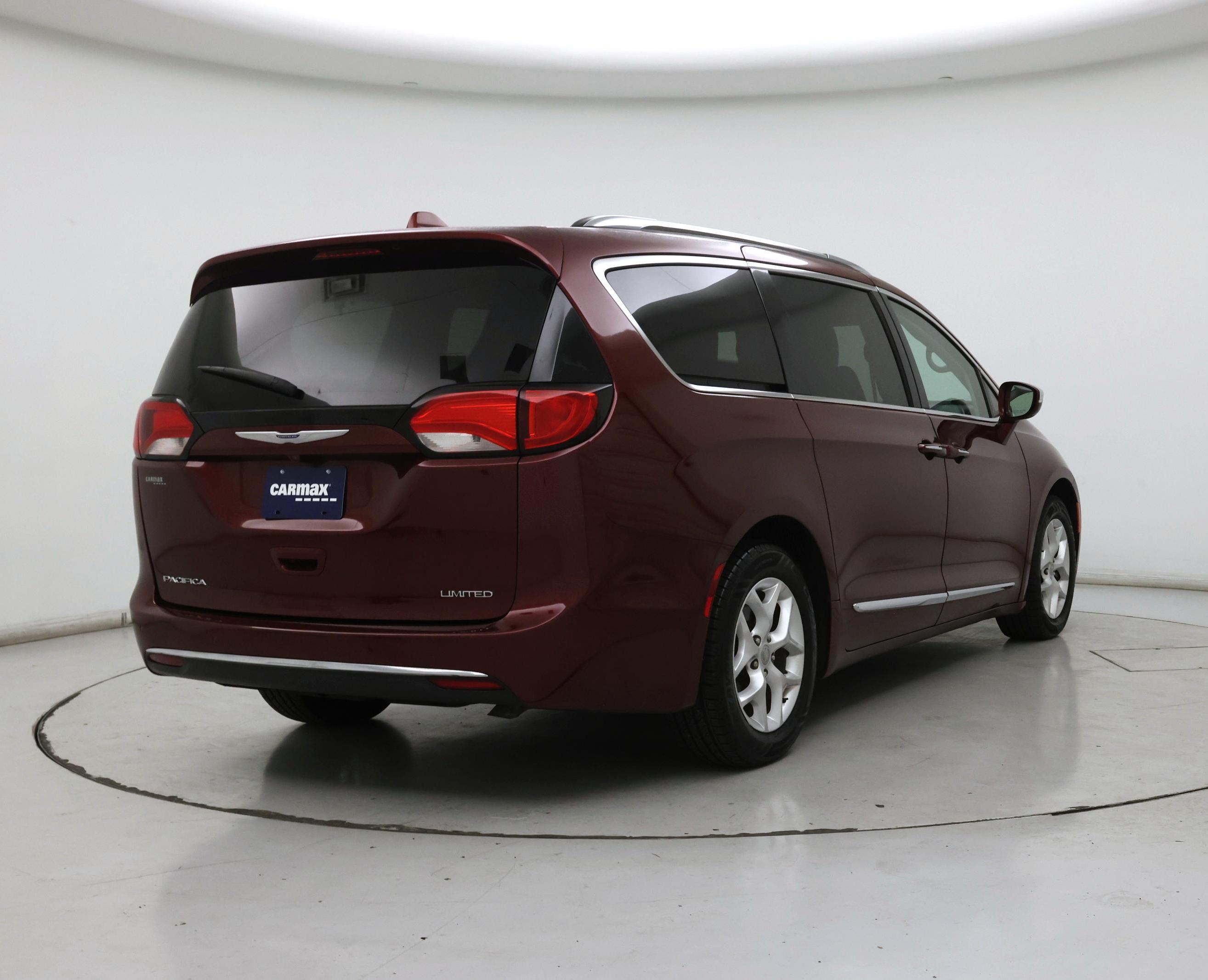 Thumbnail: 2020 Chrysler Pacifica - 8