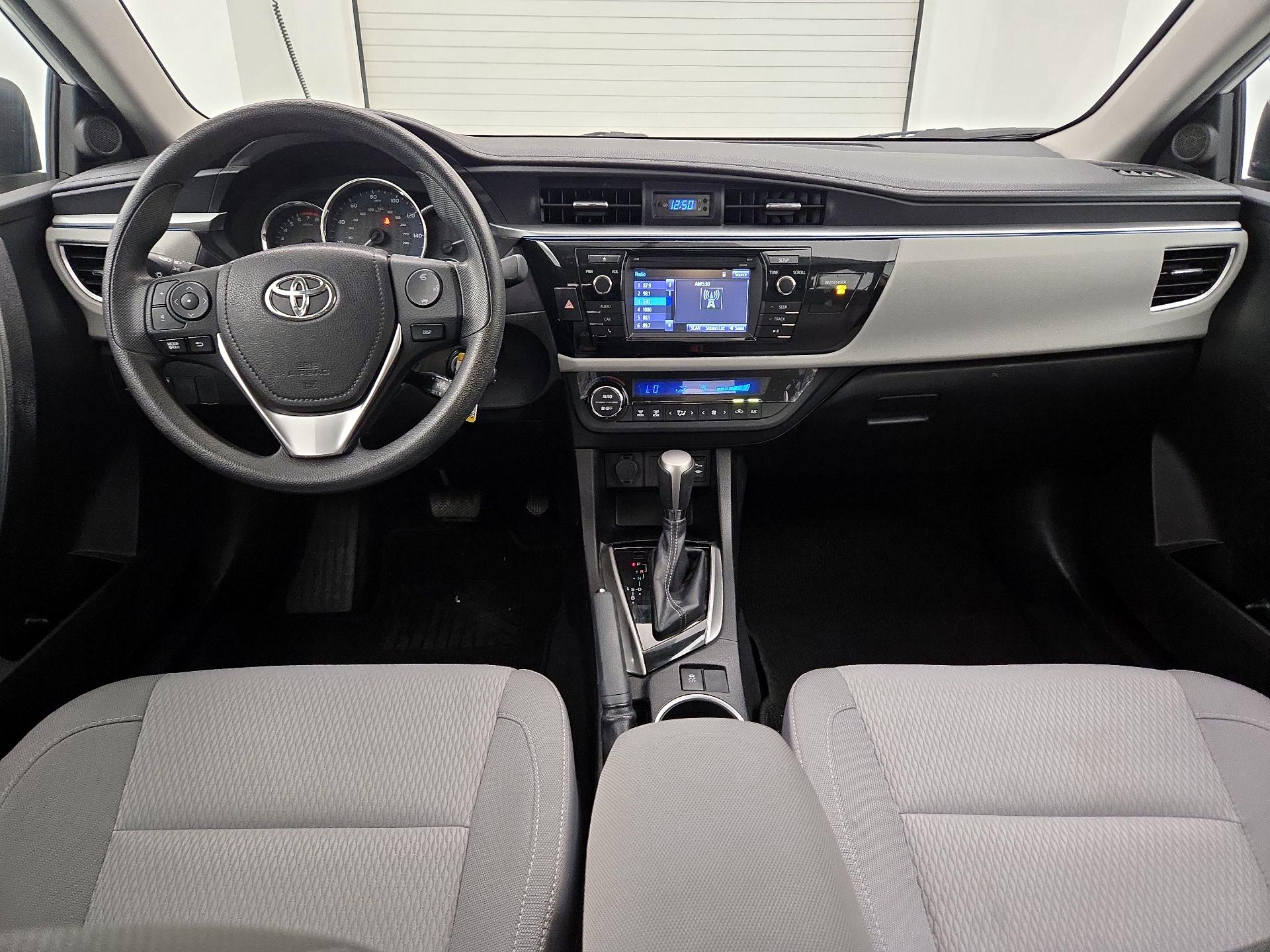 Thumbnail: 2015 Toyota Corolla - 9