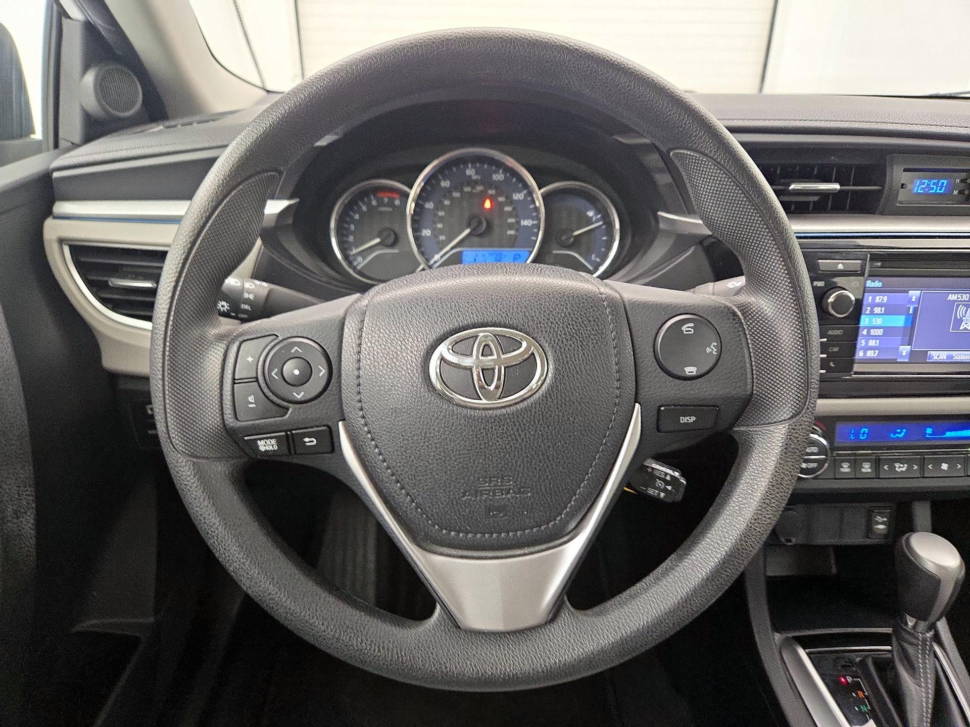 Thumbnail: 2015 Toyota Corolla - 10