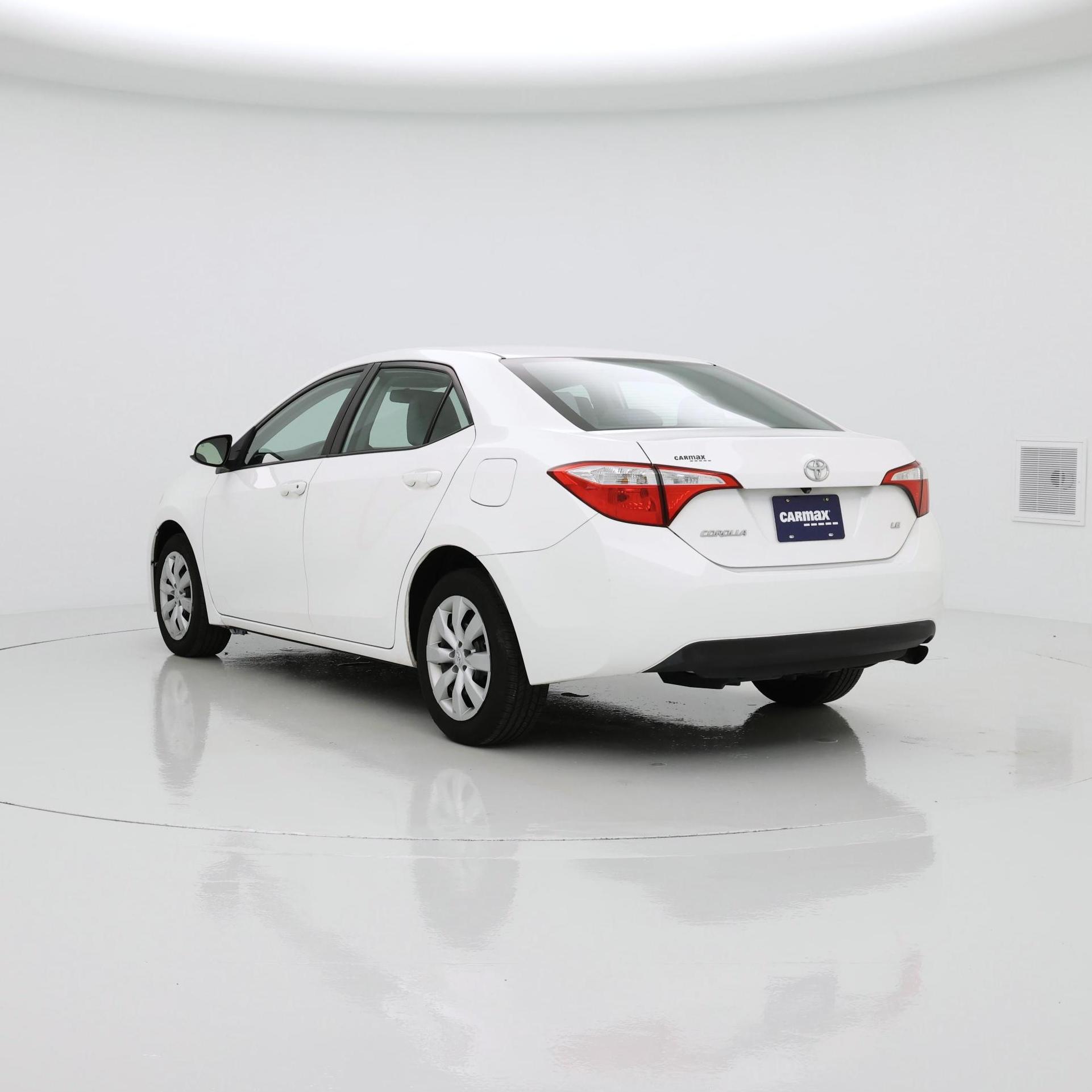 Thumbnail: 2015 Toyota Corolla - 2