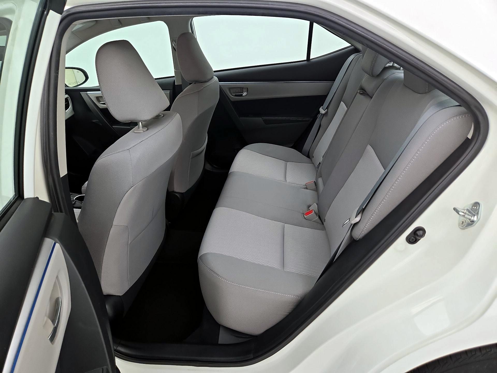 Thumbnail: 2015 Toyota Corolla - 19