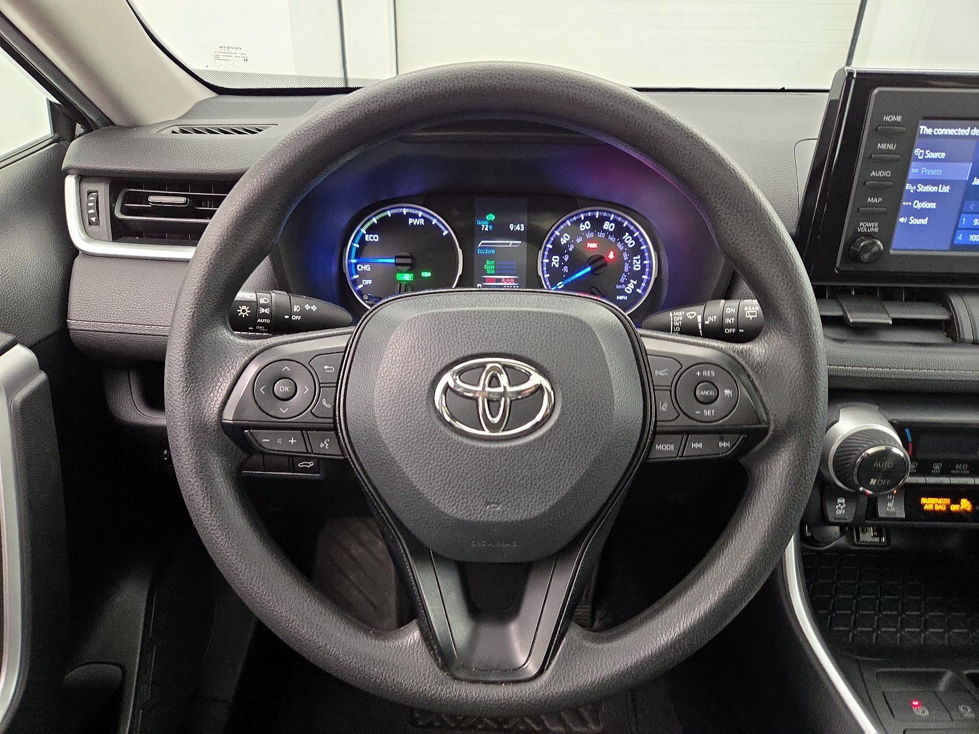 Thumbnail: 2019 Toyota RAV4 - 10