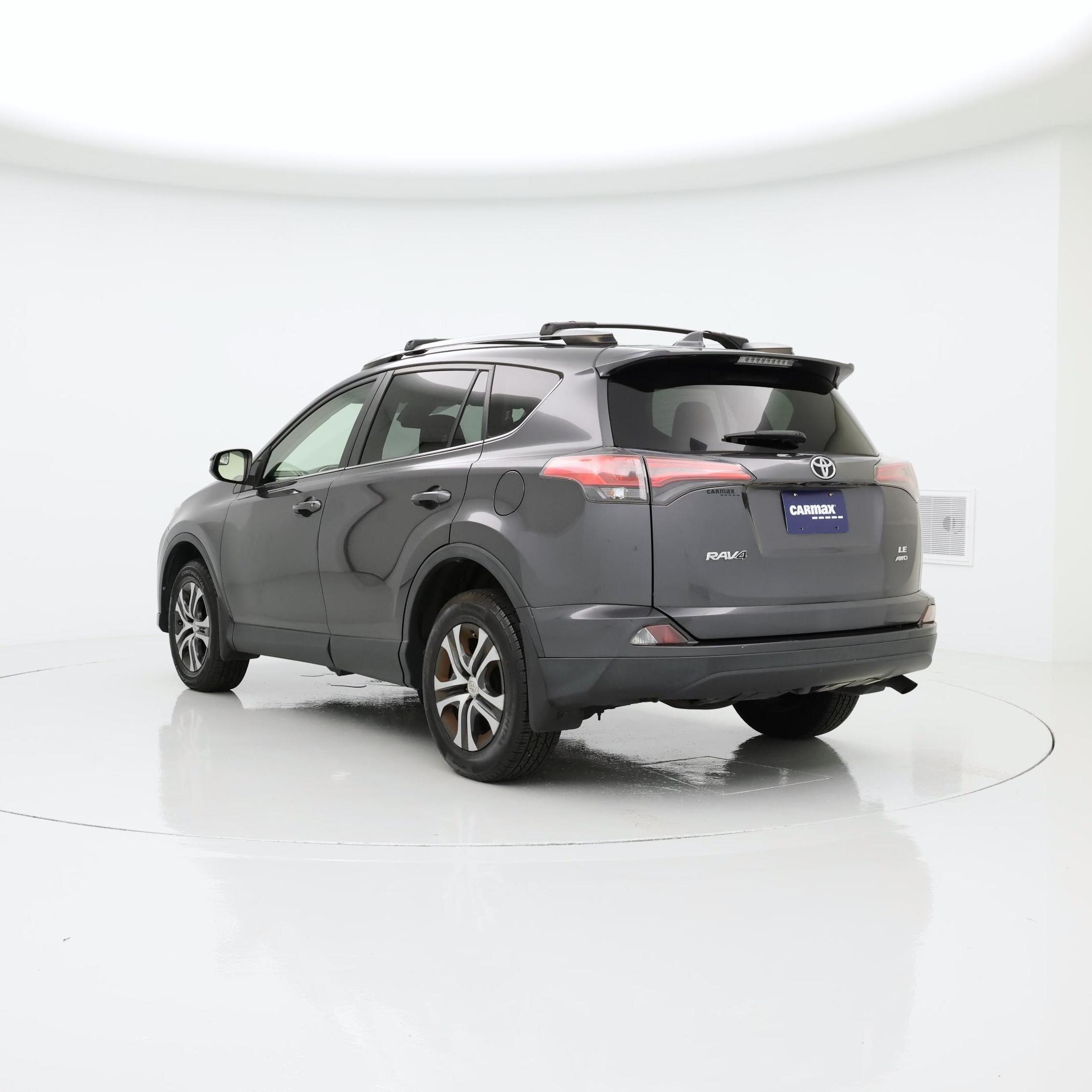 Thumbnail: 2018 Toyota RAV4 - 2