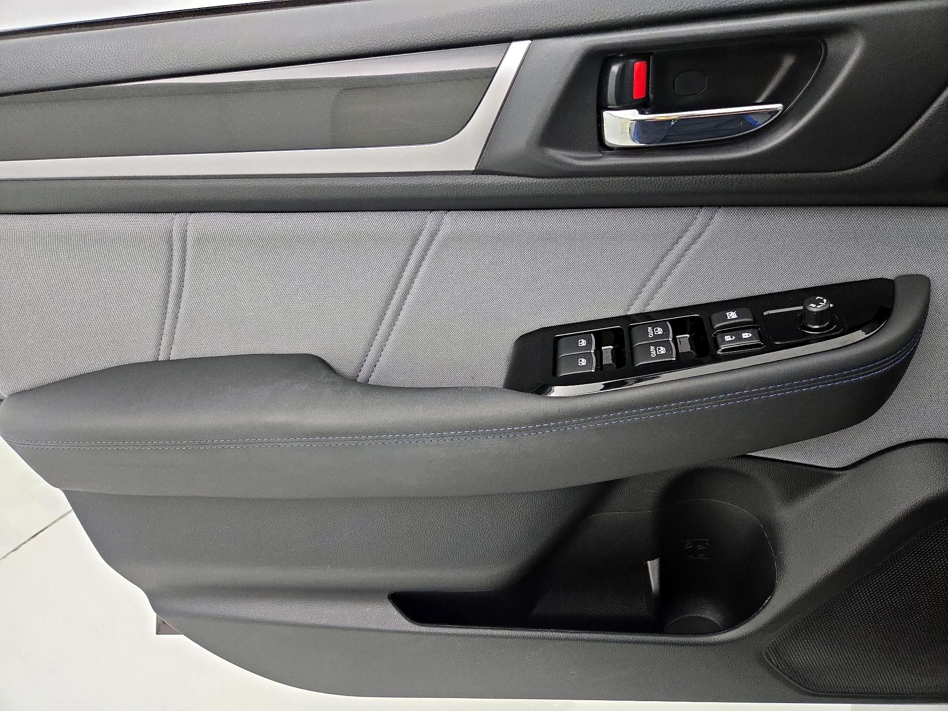 Thumbnail: 2018 Subaru Legacy - 12