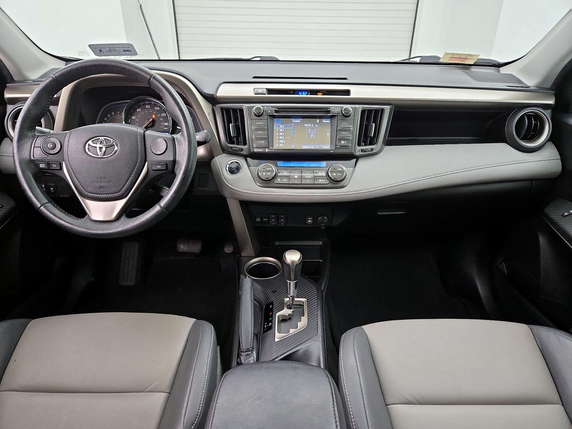 Thumbnail: 2015 Toyota RAV4 - 9
