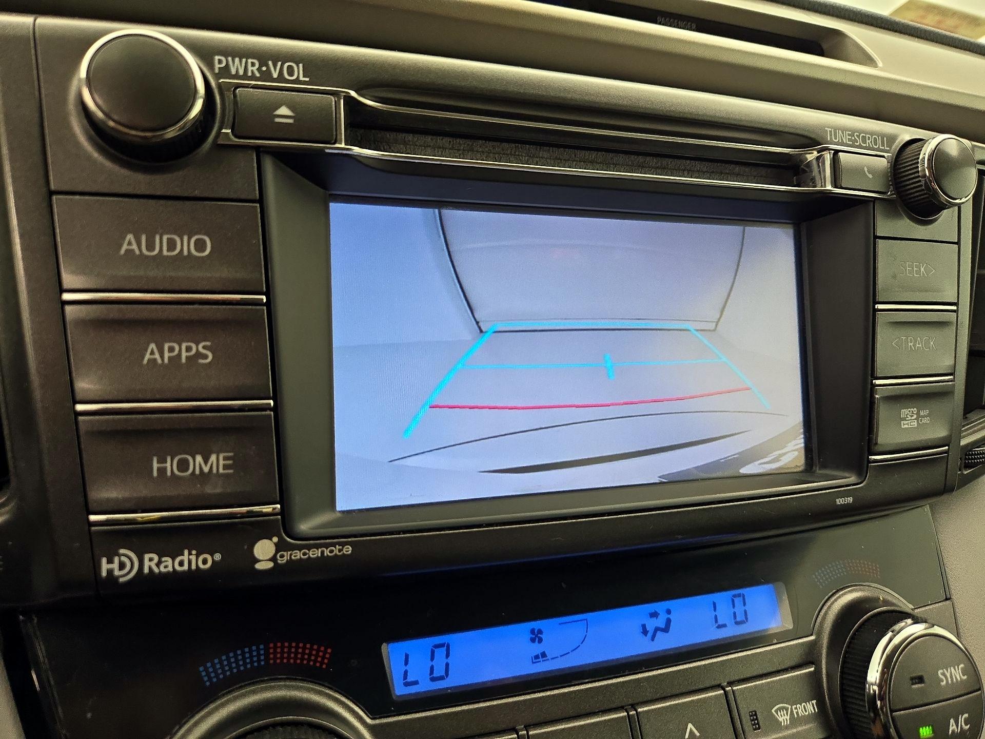 Thumbnail: 2015 Toyota RAV4 - 15