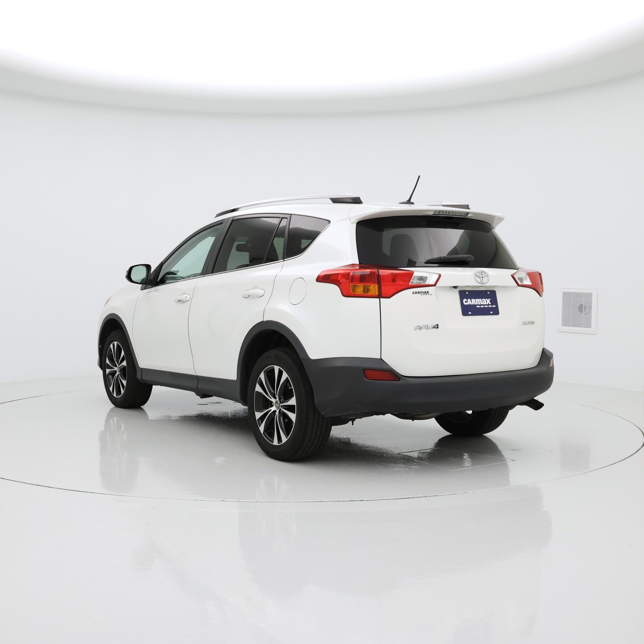 Thumbnail: 2015 Toyota RAV4 - 2
