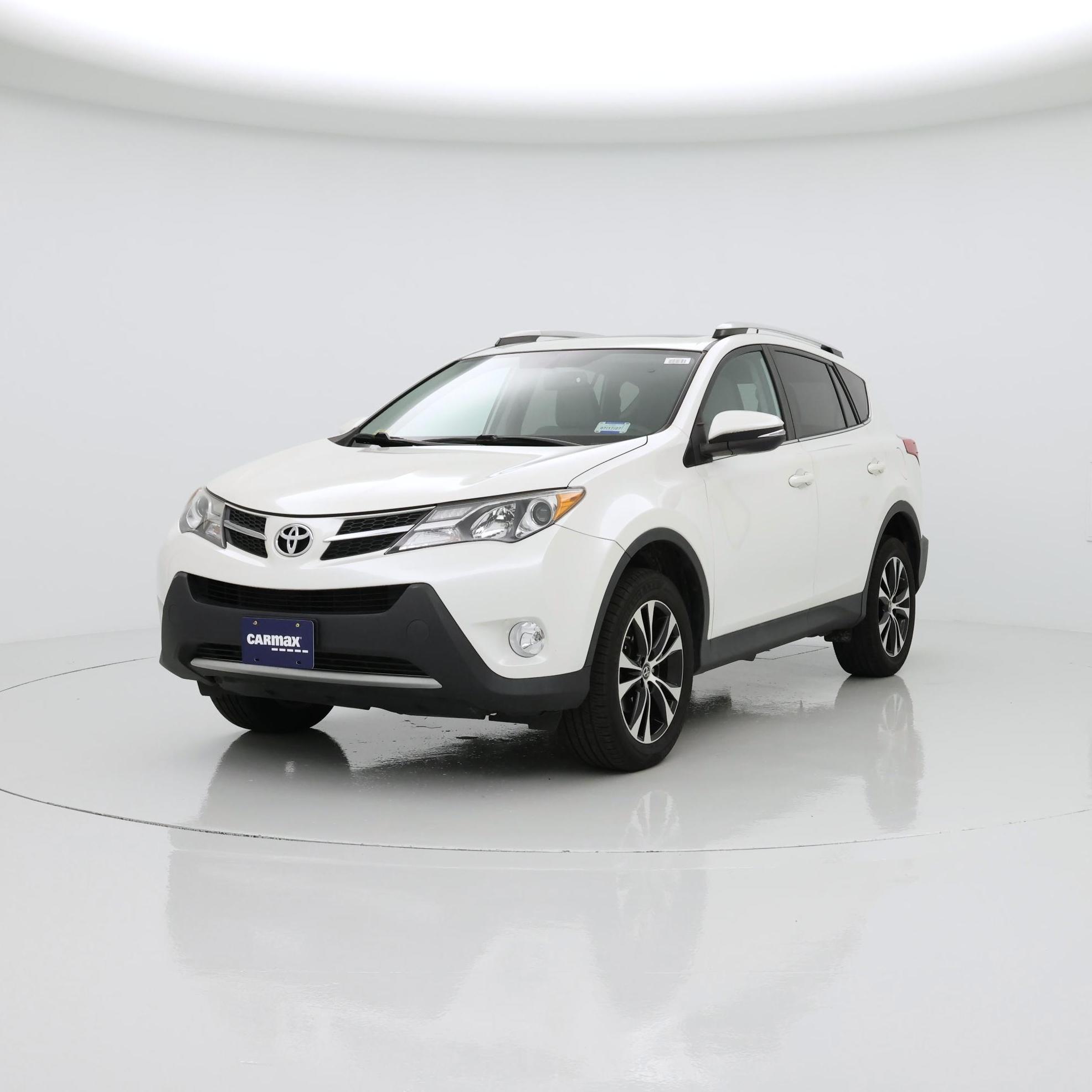 Thumbnail: 2015 Toyota RAV4 - 4
