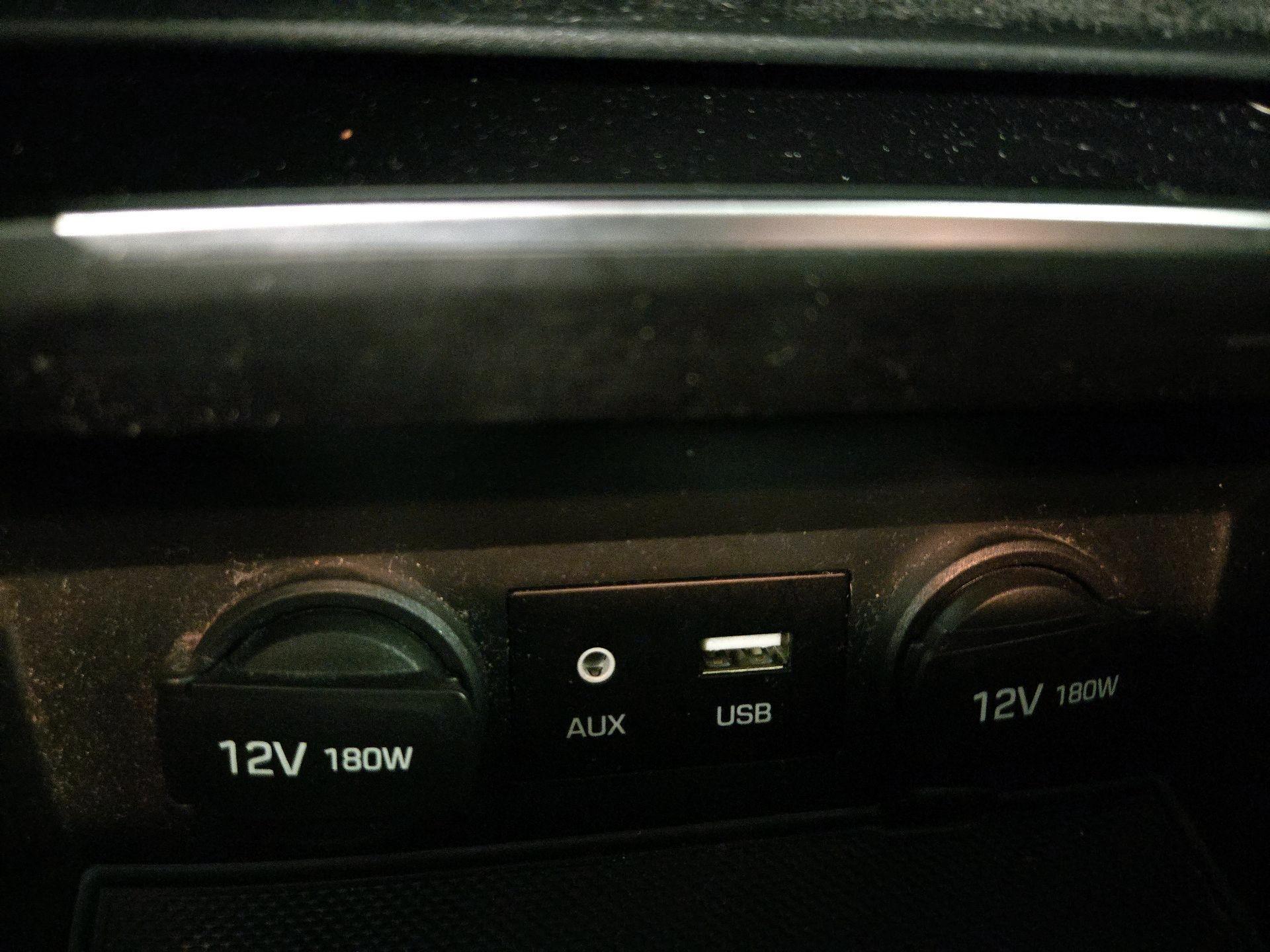 Thumbnail: 2017 Hyundai Elantra - 18