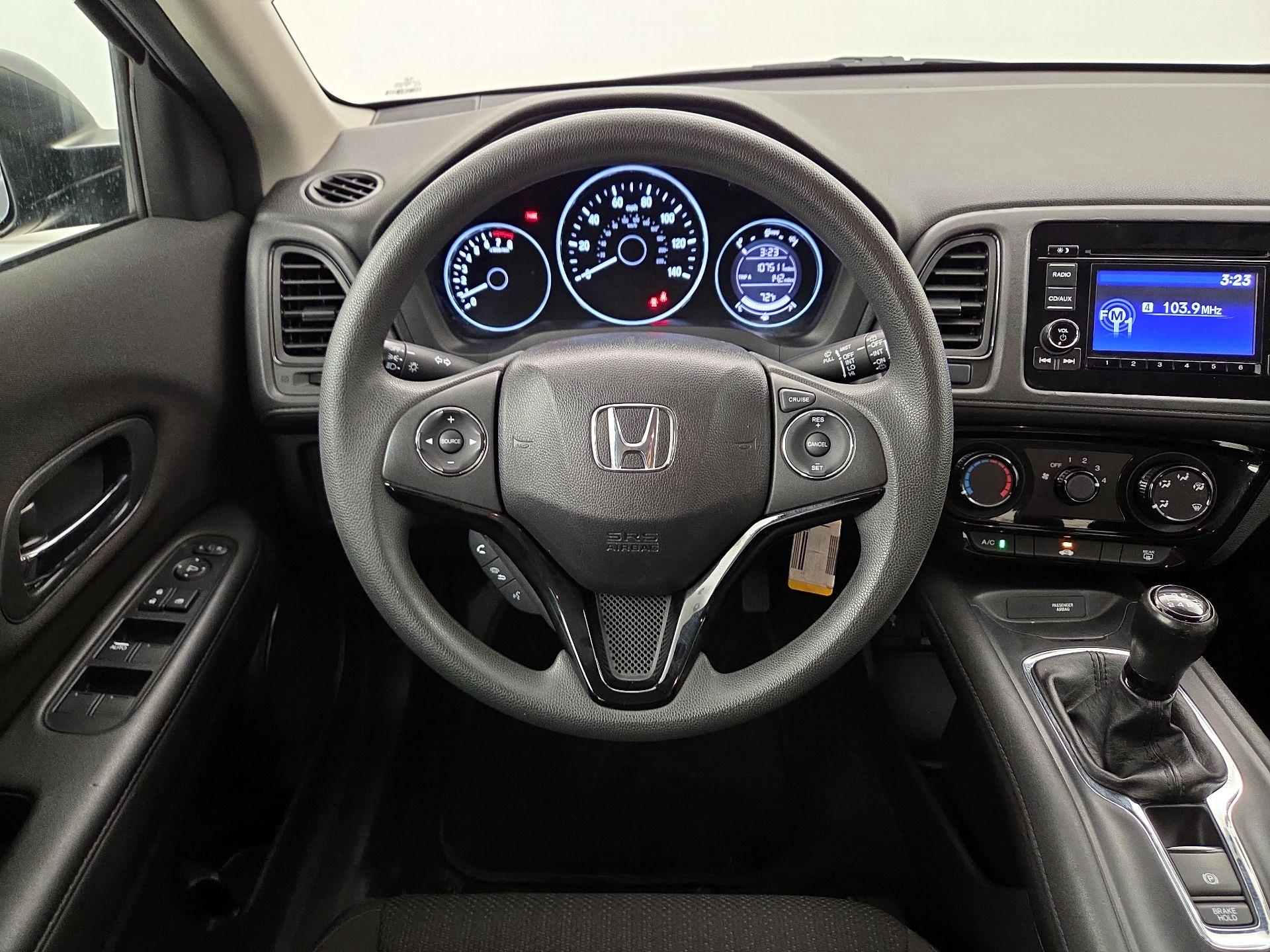 Thumbnail: 2017 Honda HR-V - 10