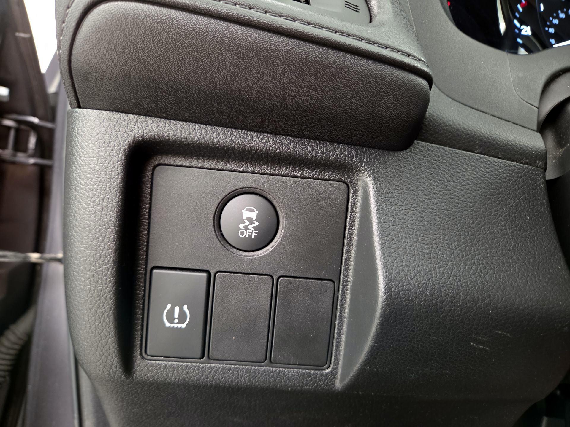 Thumbnail: 2017 Honda HR-V - 13
