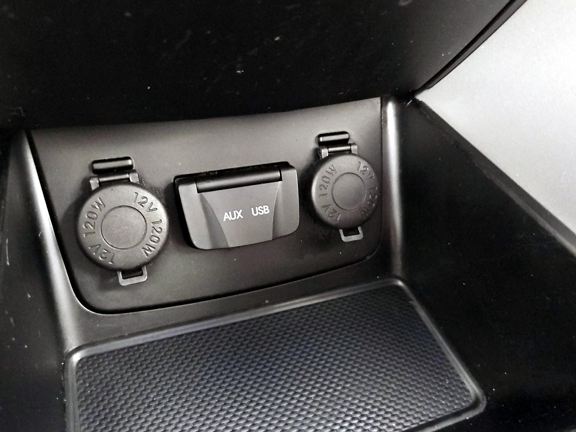 Thumbnail: 2014 Hyundai Sonata - 18