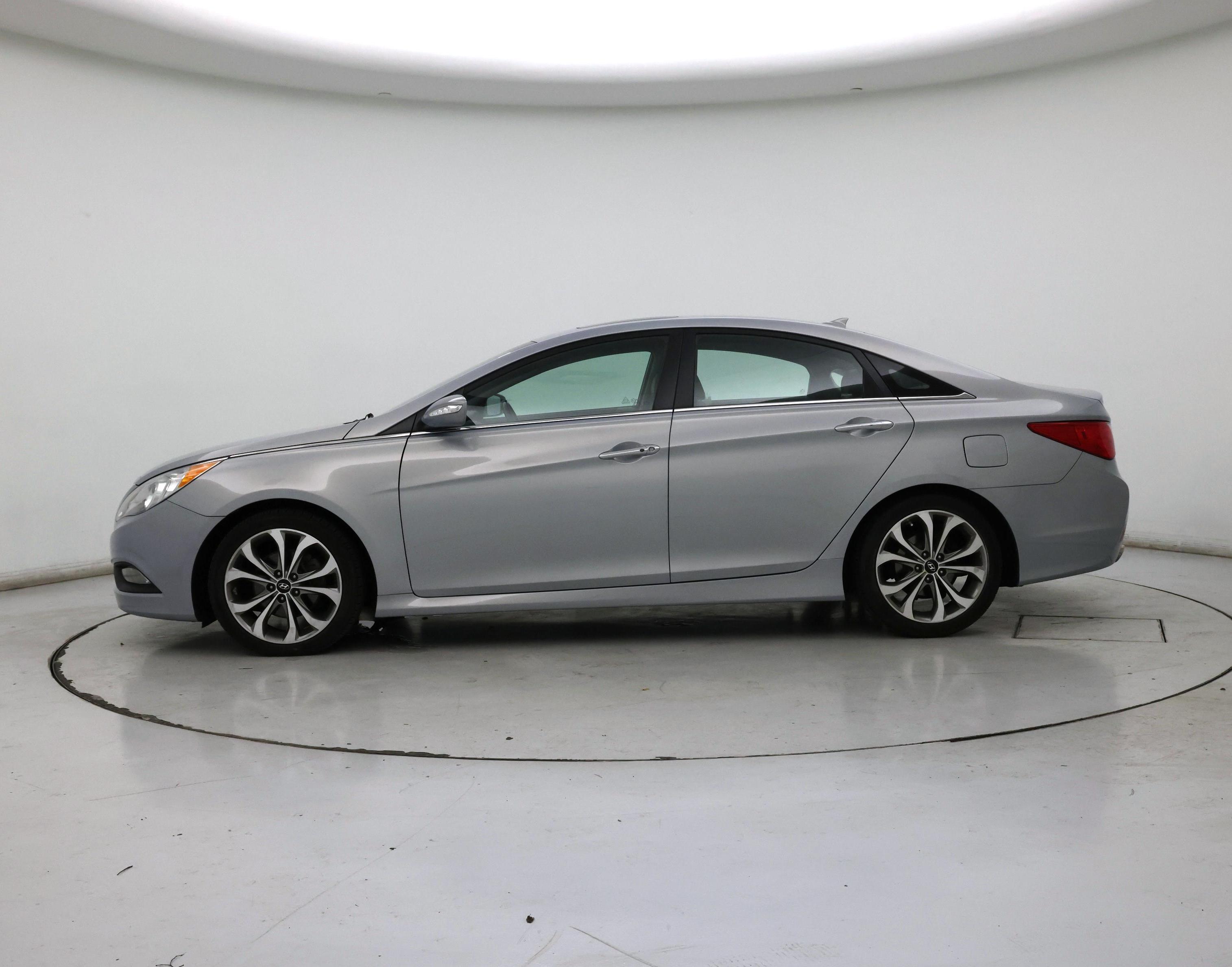 Thumbnail: 2014 Hyundai Sonata - 3