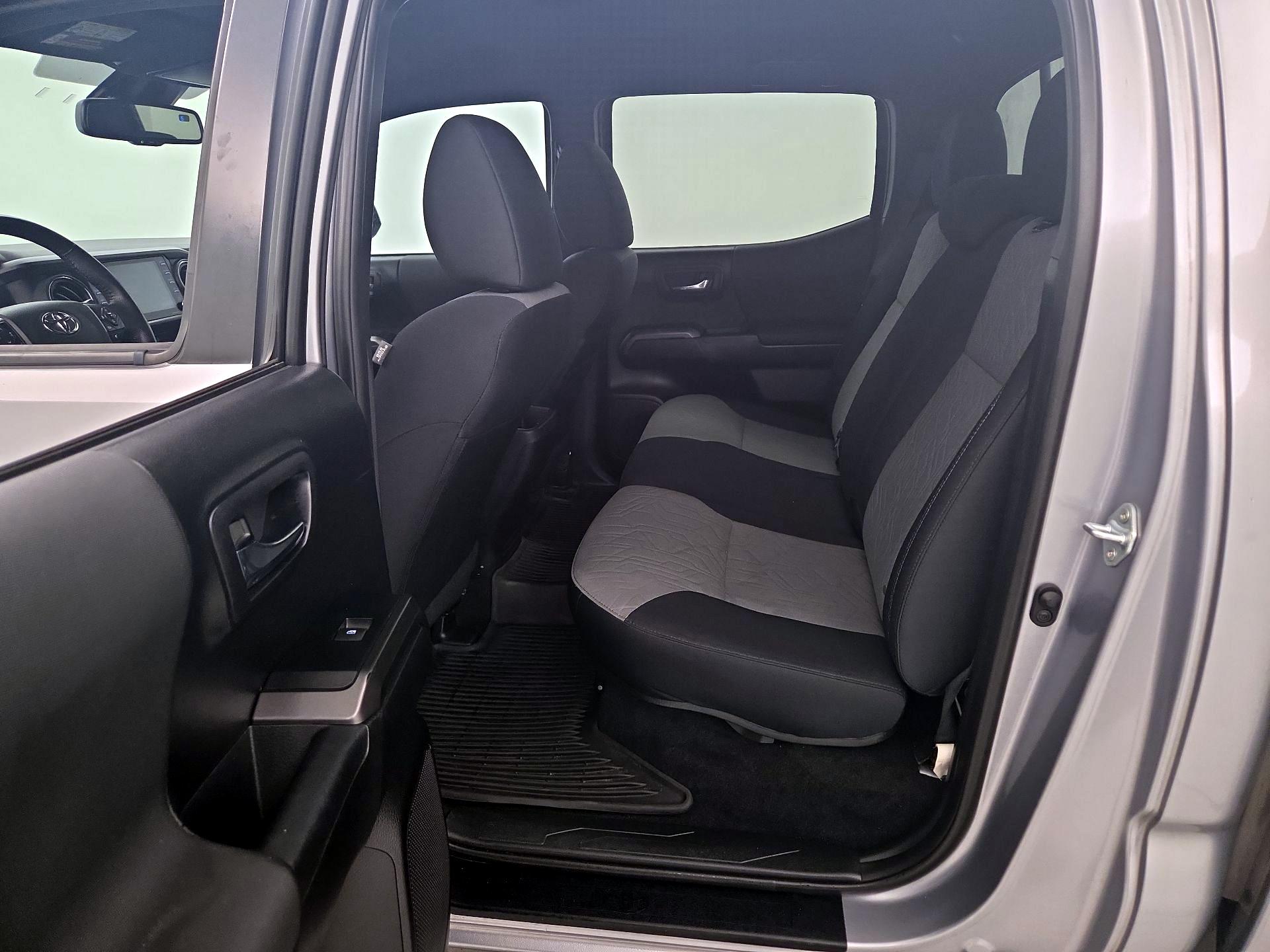 Thumbnail: 2021 Toyota Tacoma - 19