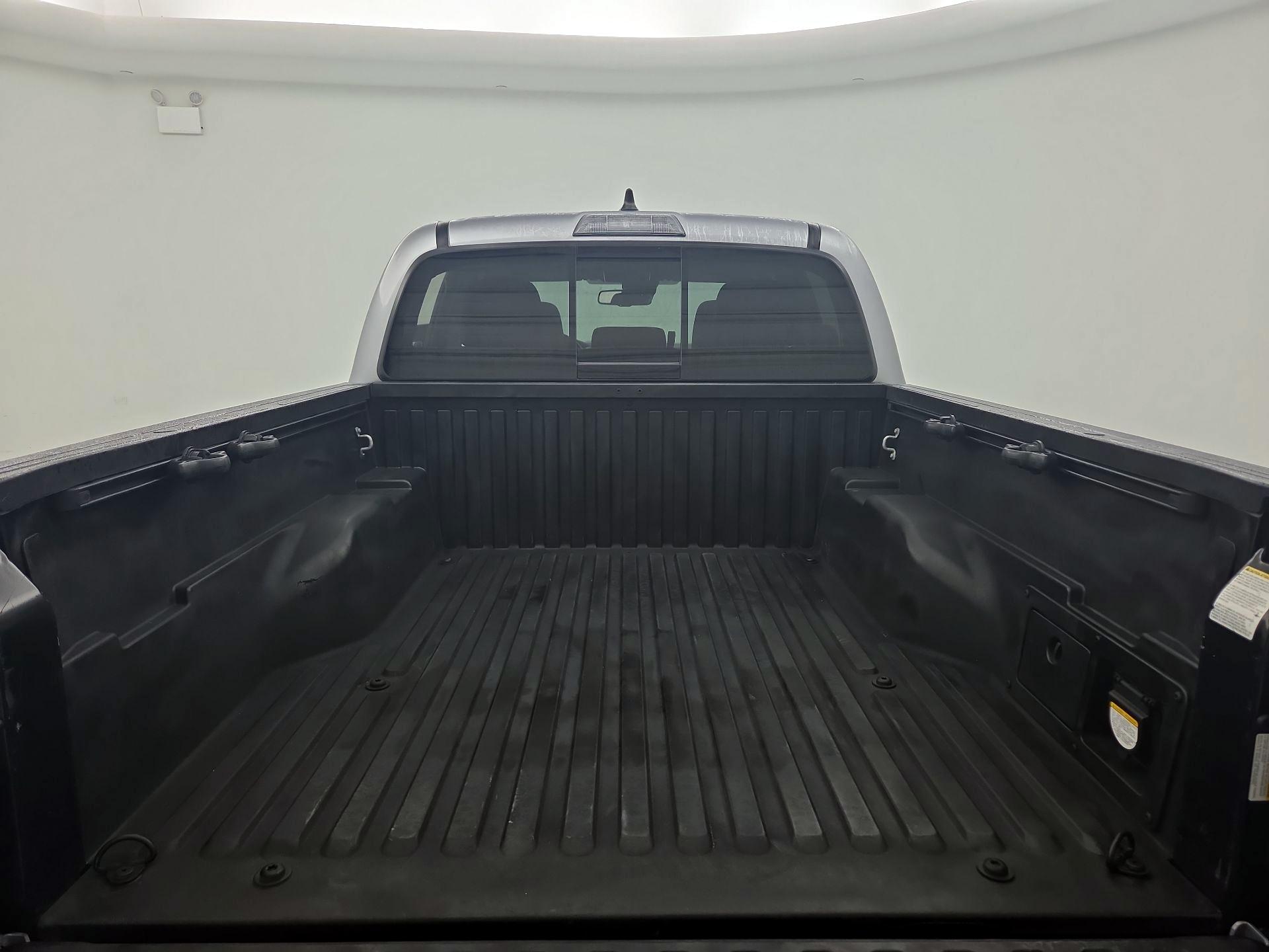 Thumbnail: 2021 Toyota Tacoma - 20