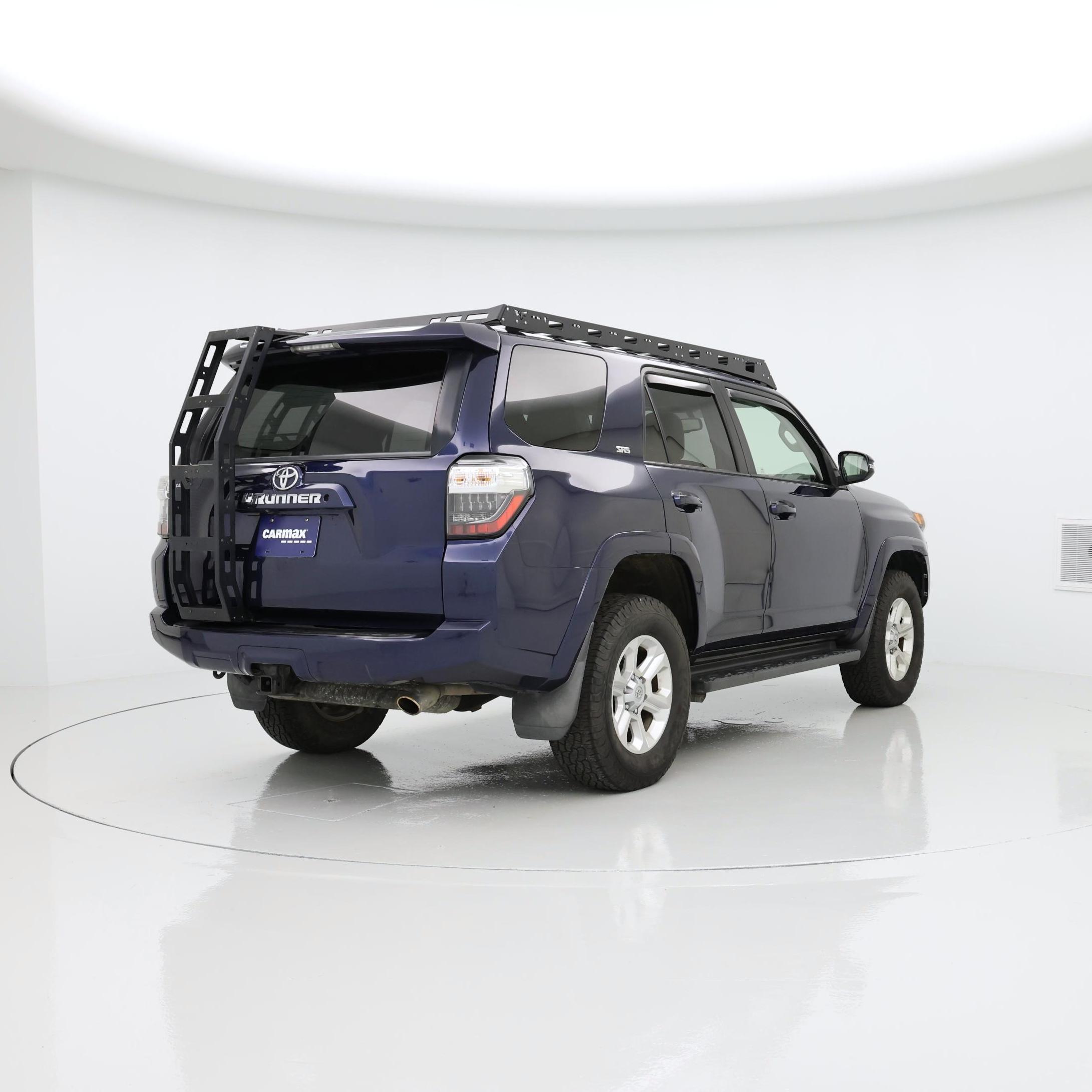 Thumbnail: 2017 Toyota 4Runner - 8