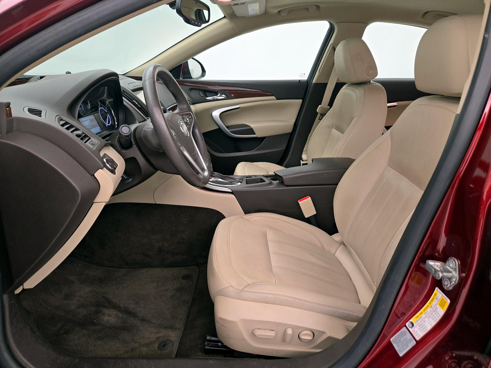 Thumbnail: 2016 Buick Regal - 11