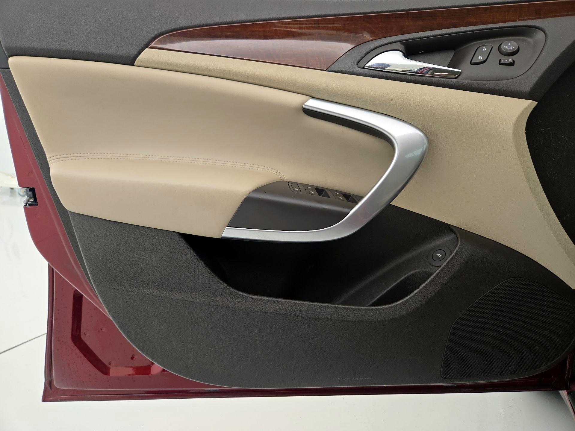 Thumbnail: 2016 Buick Regal - 12